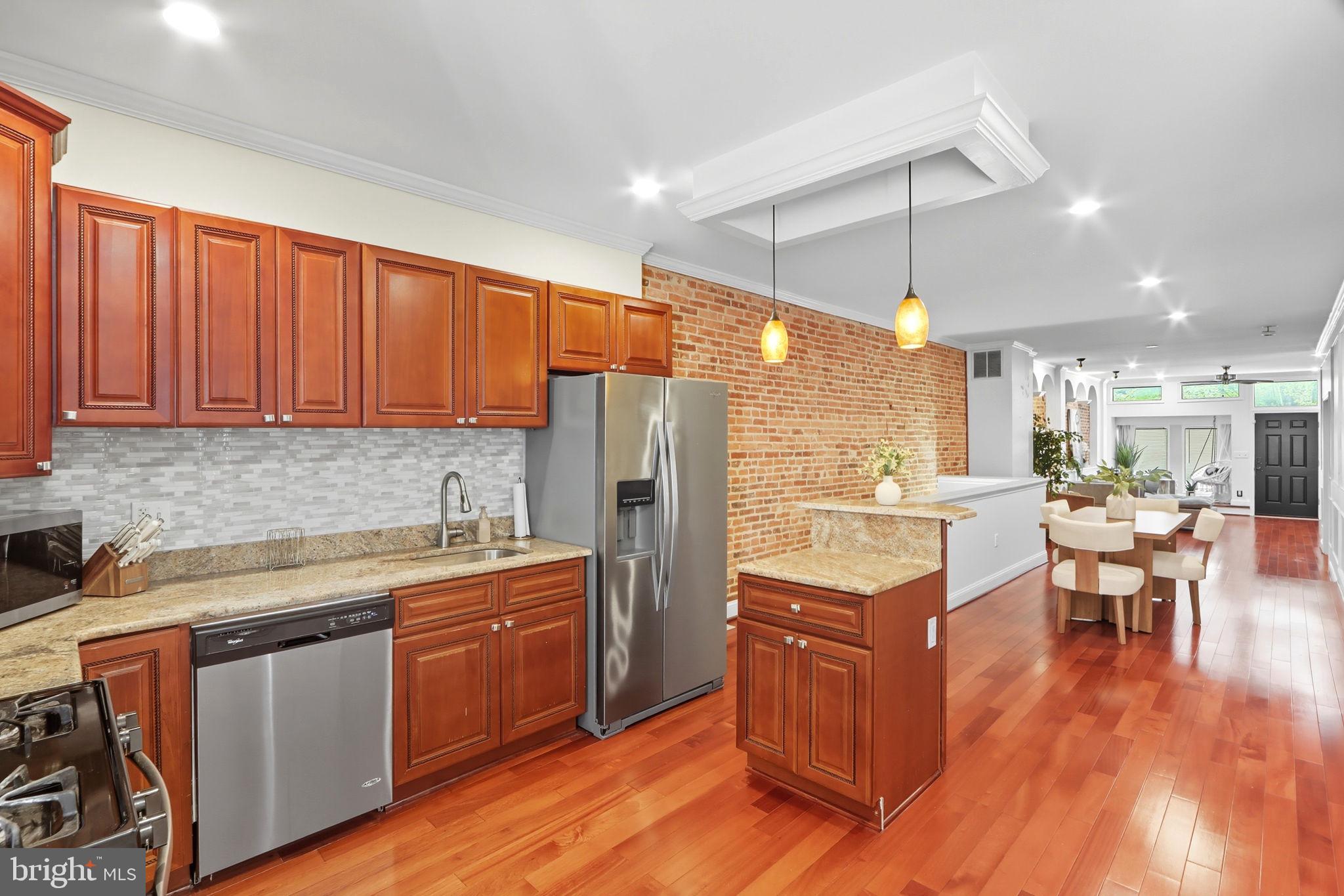 HOPKINS - Residential