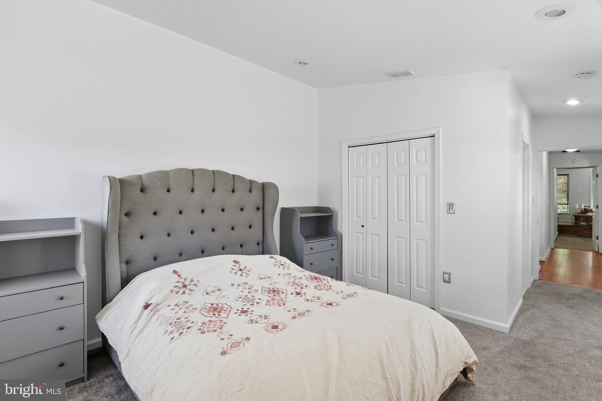 HOPKINS - Residential