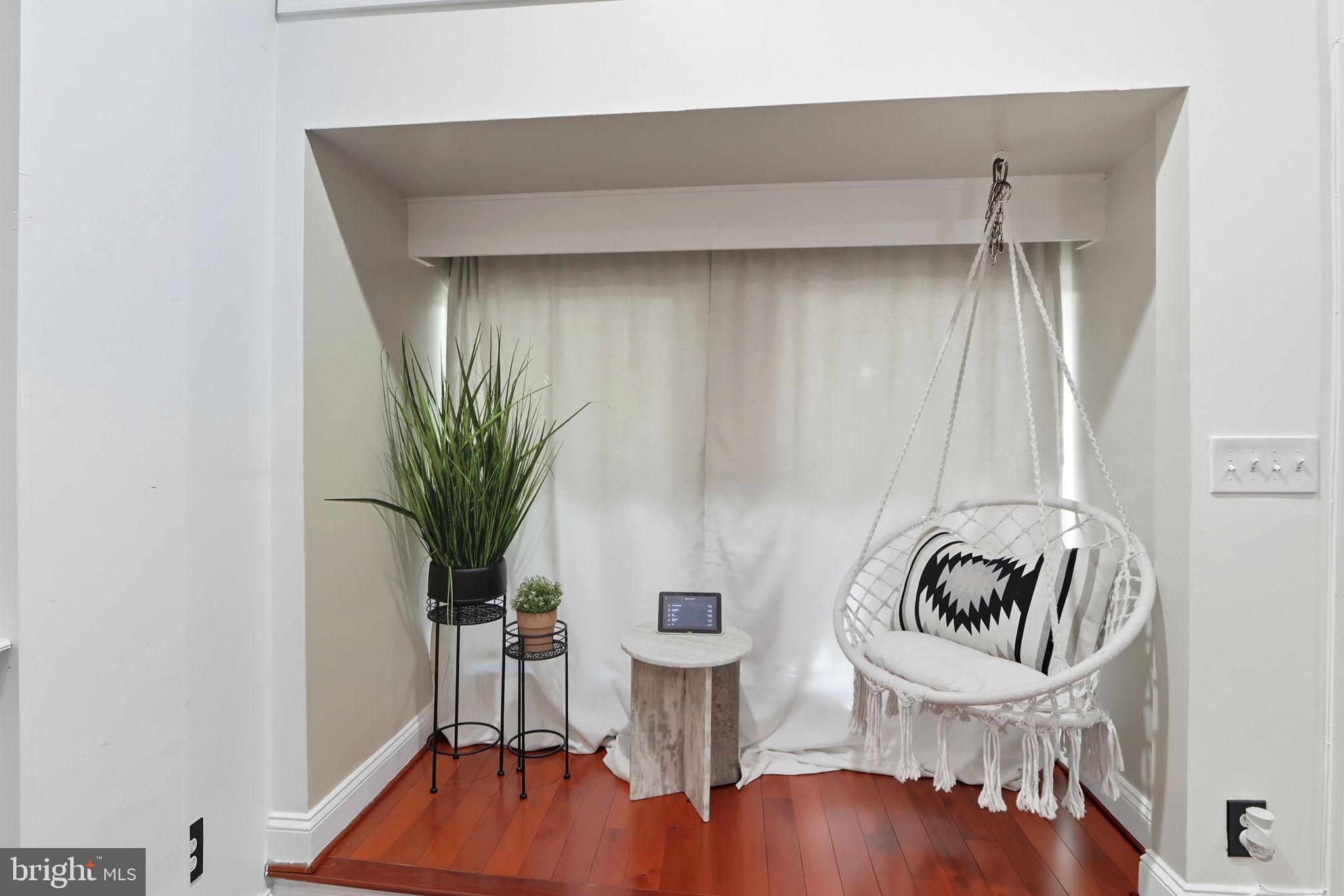 HOPKINS - Residential