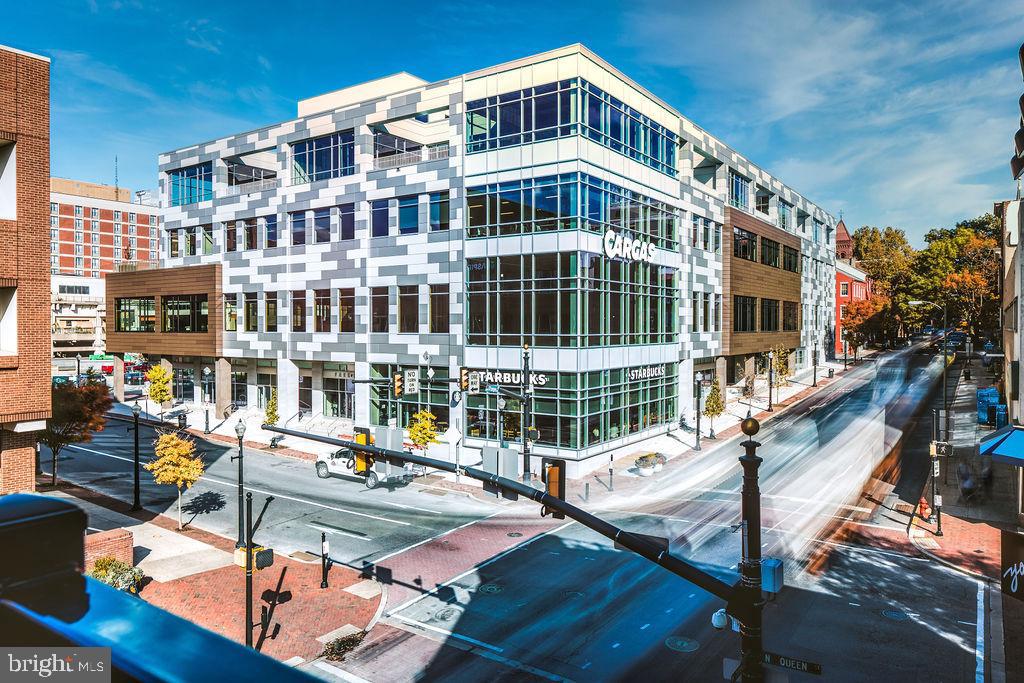 101 NORTH QUEEN - Residential