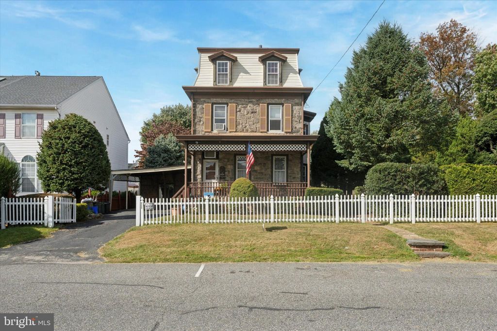 Photo of 8330 Cottage Street, PHILADELPHIA, PA 19136 (MLS # PAPH2541820)