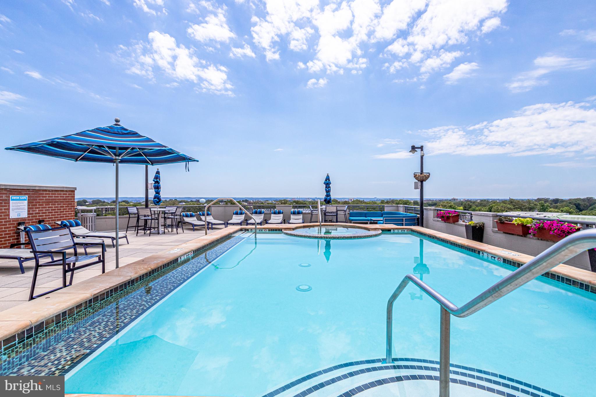 CLARENDON 1021 - Residential Lease