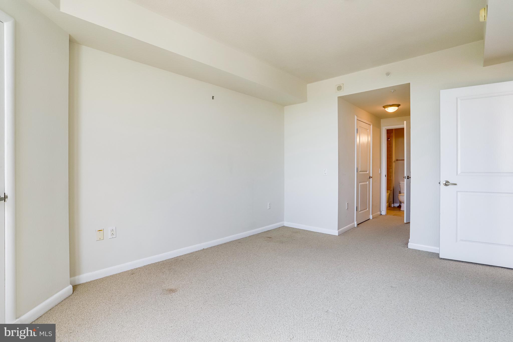 CLARENDON 1021 - Residential Lease