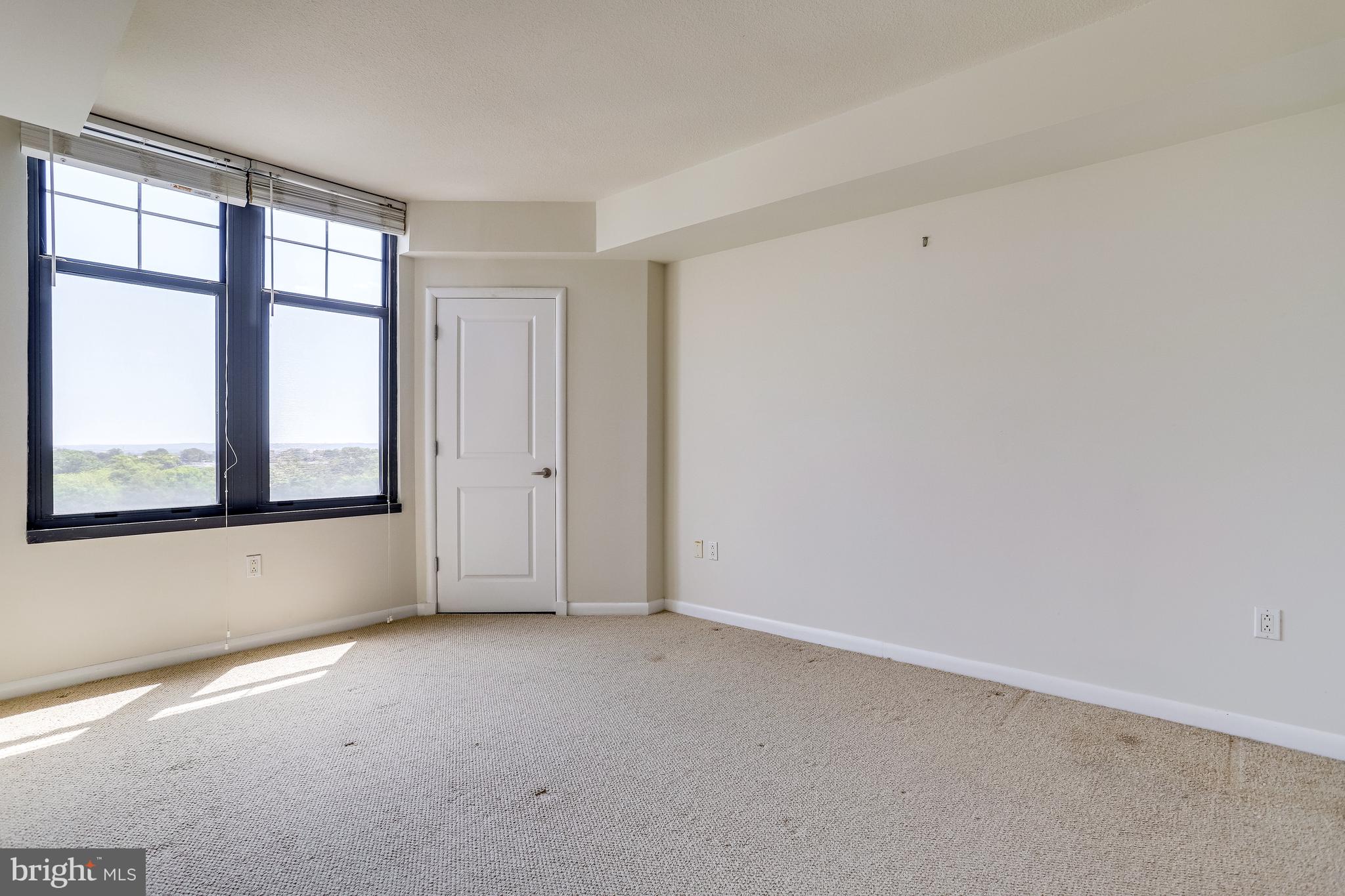 CLARENDON 1021 - Residential Lease