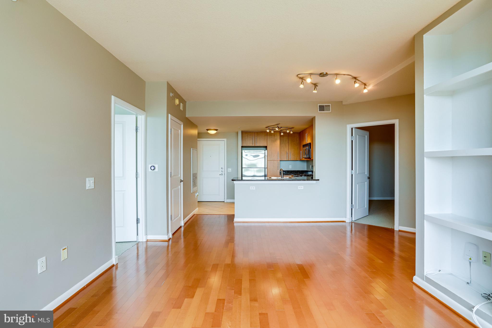 CLARENDON 1021 - Residential Lease