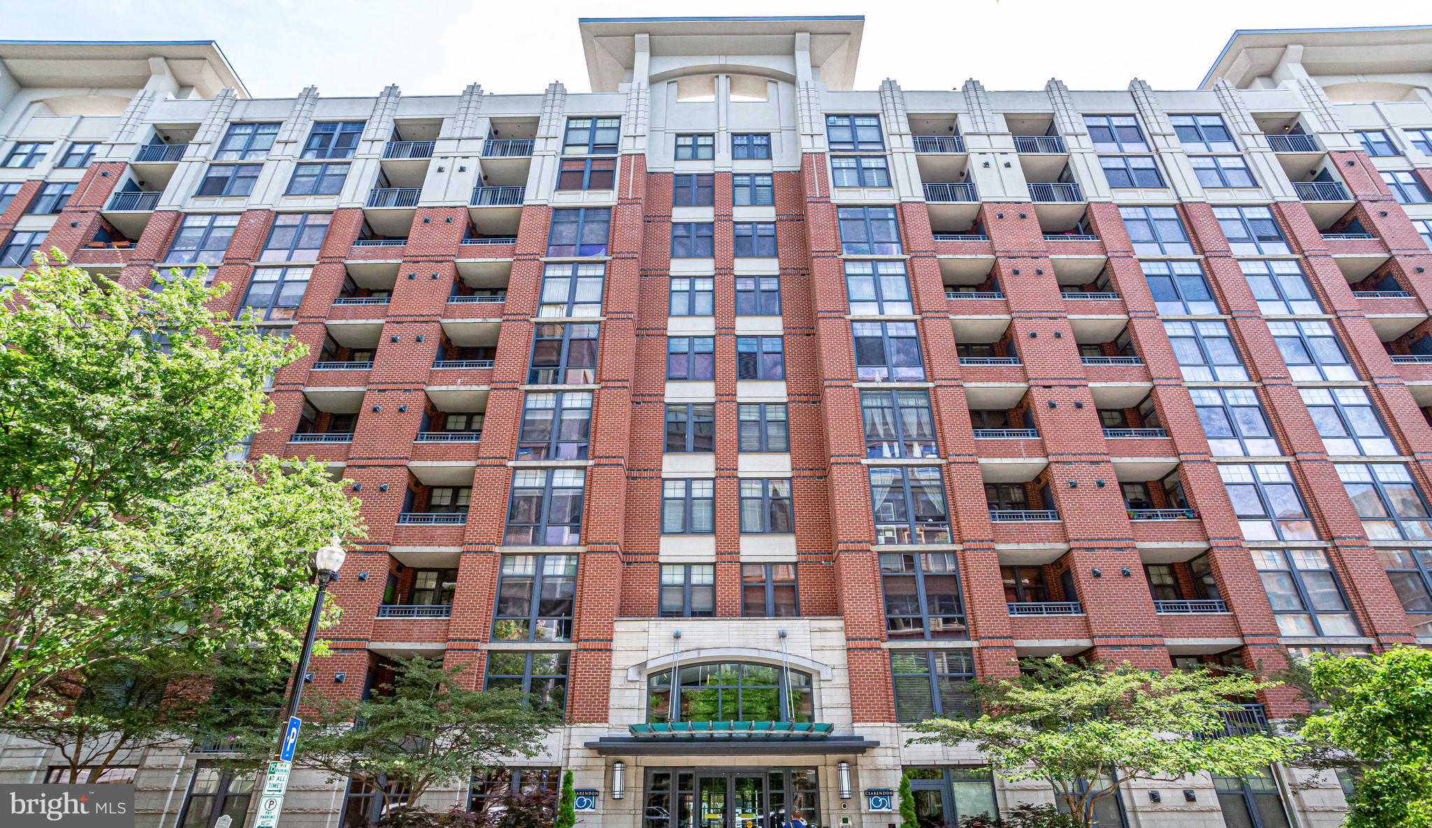 CLARENDON 1021 - Residential Lease