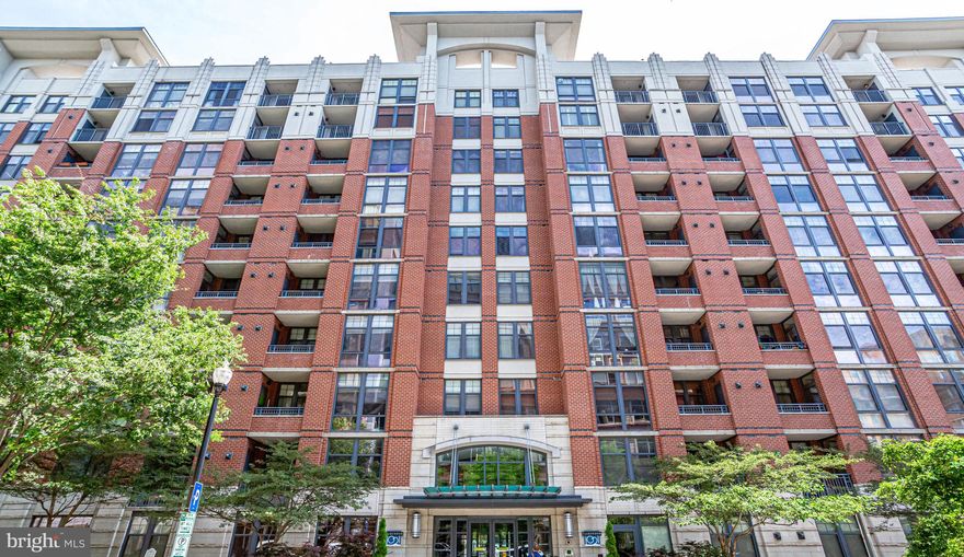 Beautiful and bright 2 bedroom condo (1 bed with den that can be used as a bedroom) includes full size garage parking space, open floor plan, large windows (with a view of the Washington Monument/Capitol), stainless steel appliances, granite counters, located right by metro! Clarendon 1021 is a luxury condo community offering an expansive rooftop deck (located on same level as unit) with views of DC that includes a large pool, hot tub, grills, and lounge chairs perfect for relaxing and entertaining. Other community amenities include 24 hour concierge, fitness center, lounge, and conference room. Live in the heart of Arlington, in proximity (Walk Score of 96) to restaurants, retail, and more! Welcome home!