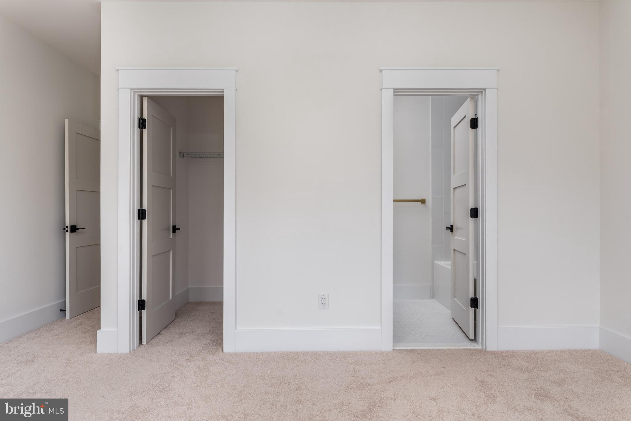 LAFAYETTE HILL - Residential