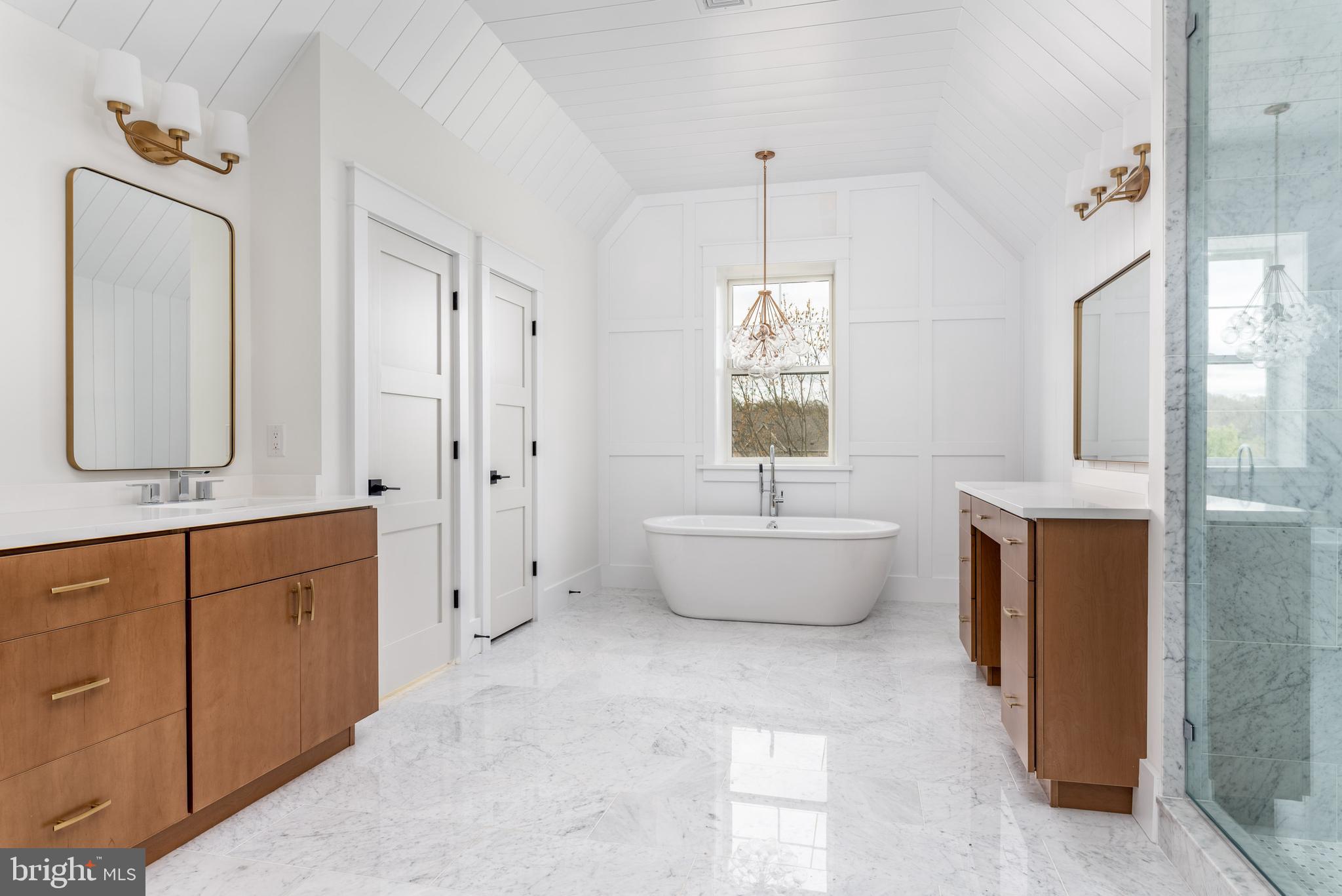 LAFAYETTE HILL - Residential