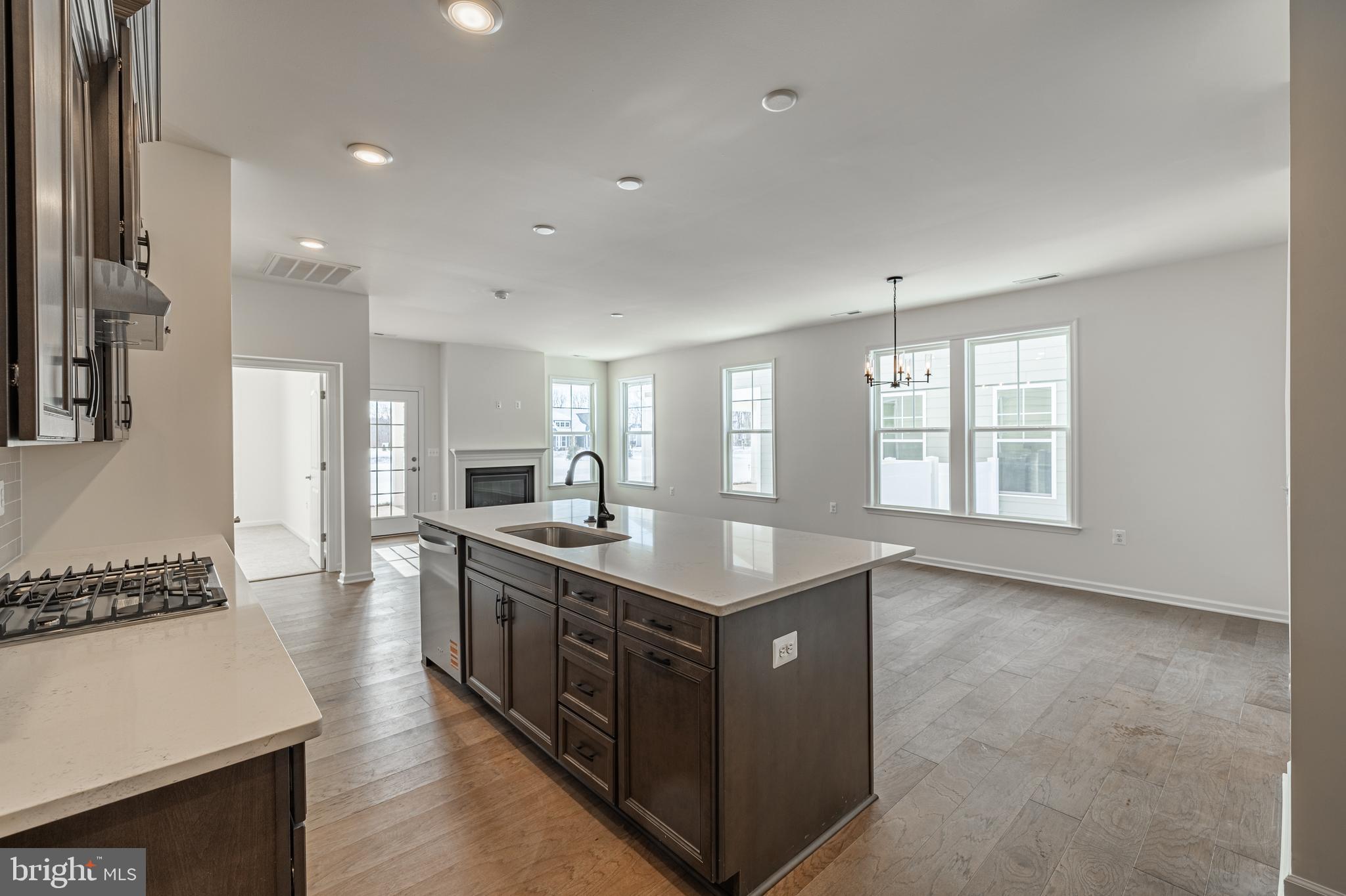 SPRING CREEK - Residential