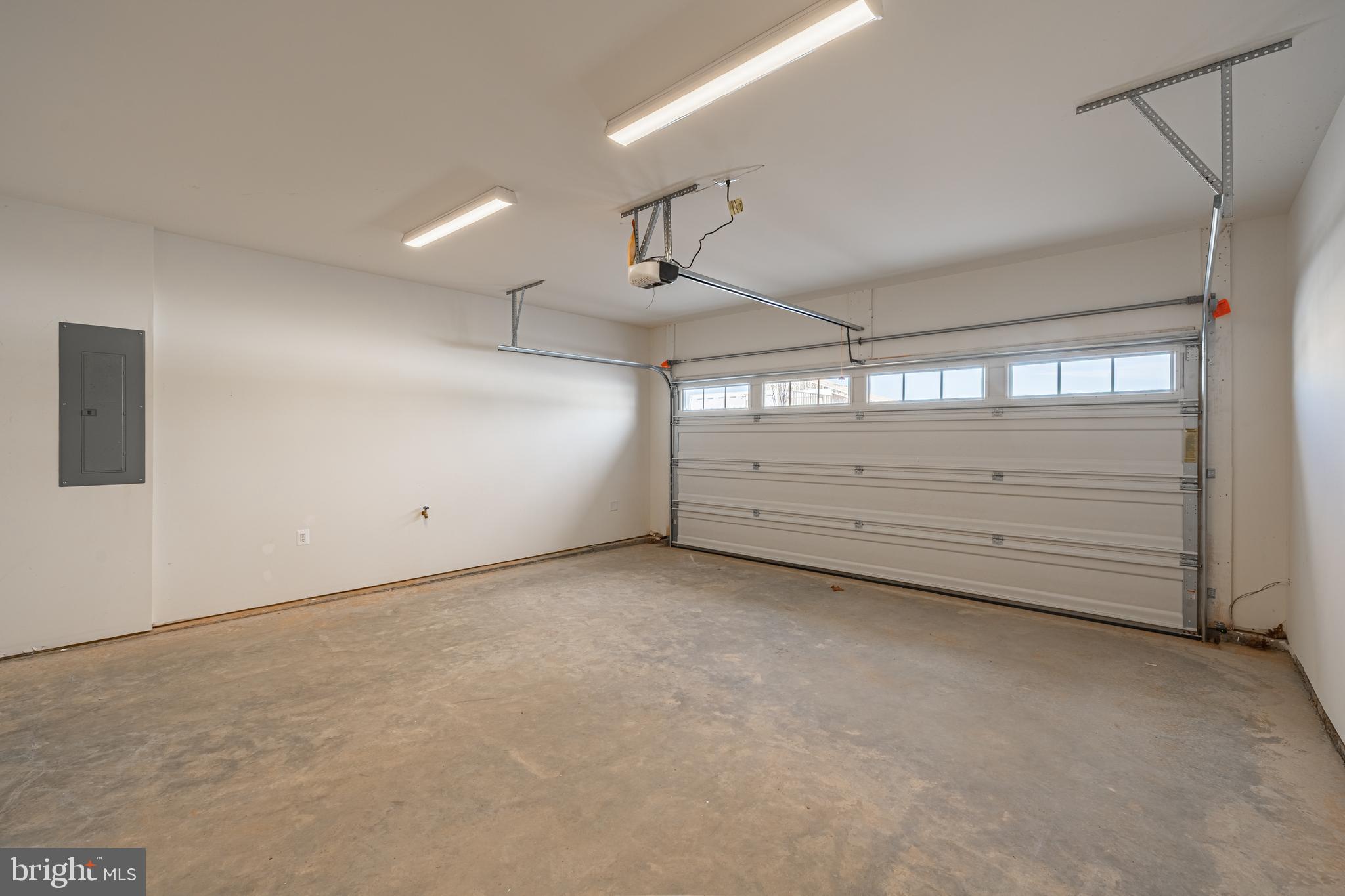 SPRING CREEK - Residential