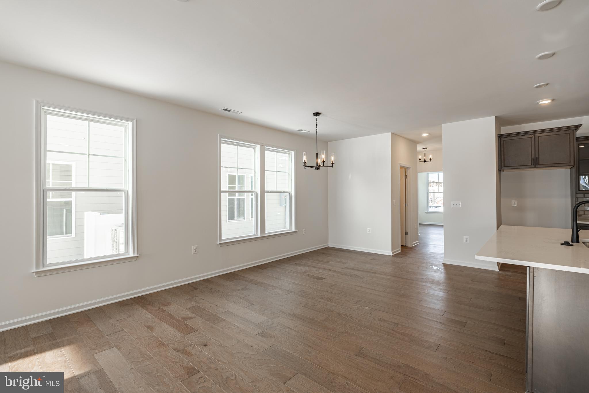 SPRING CREEK - Residential