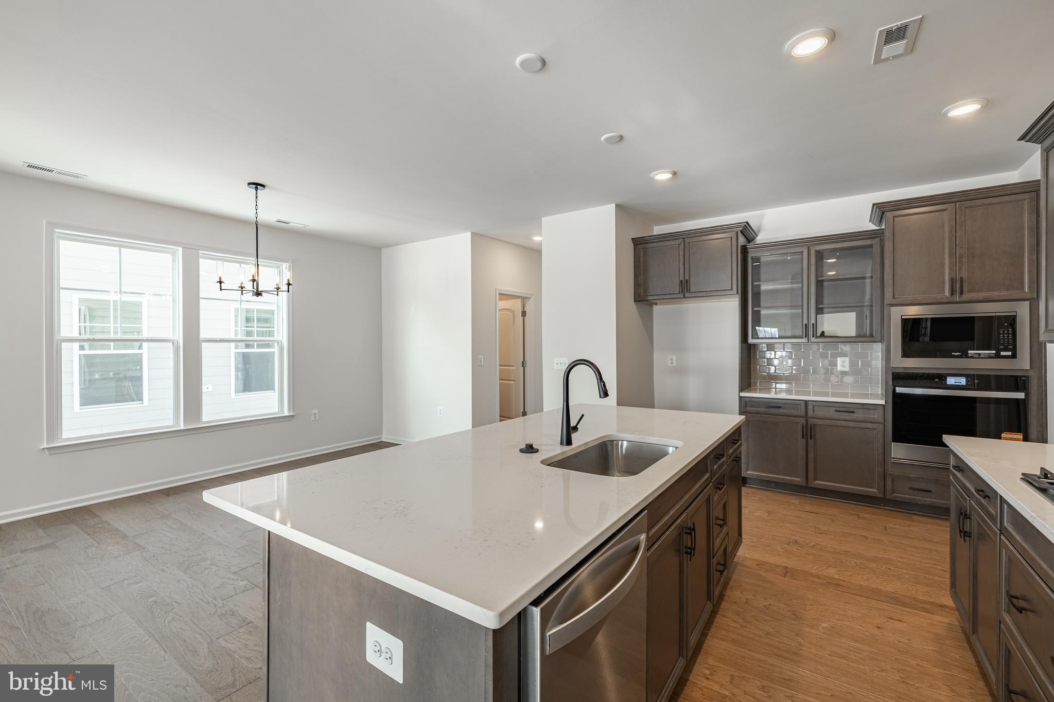 SPRING CREEK - Residential