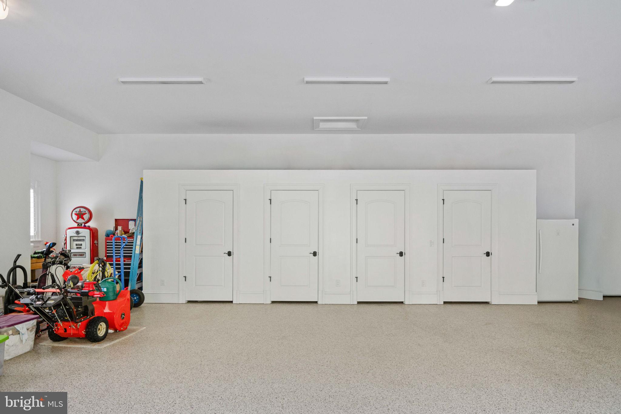 FAWN LAKE - Residential