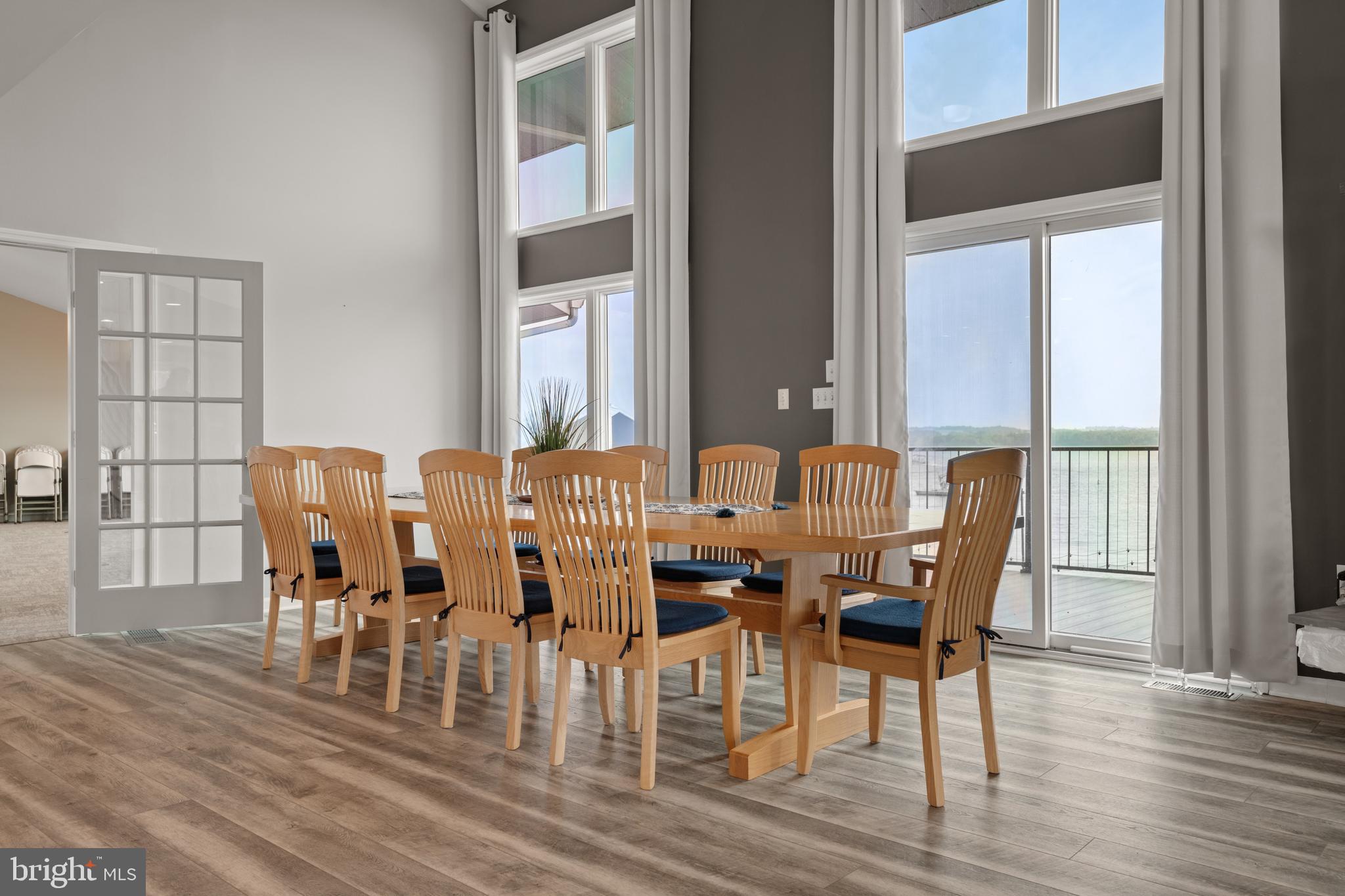 LONG LEVEL - Residential