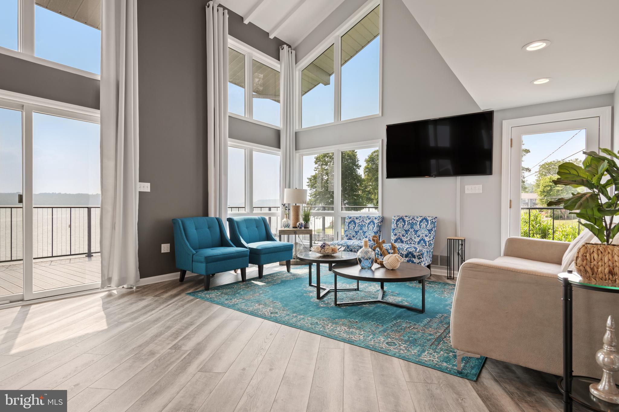 LONG LEVEL - Residential