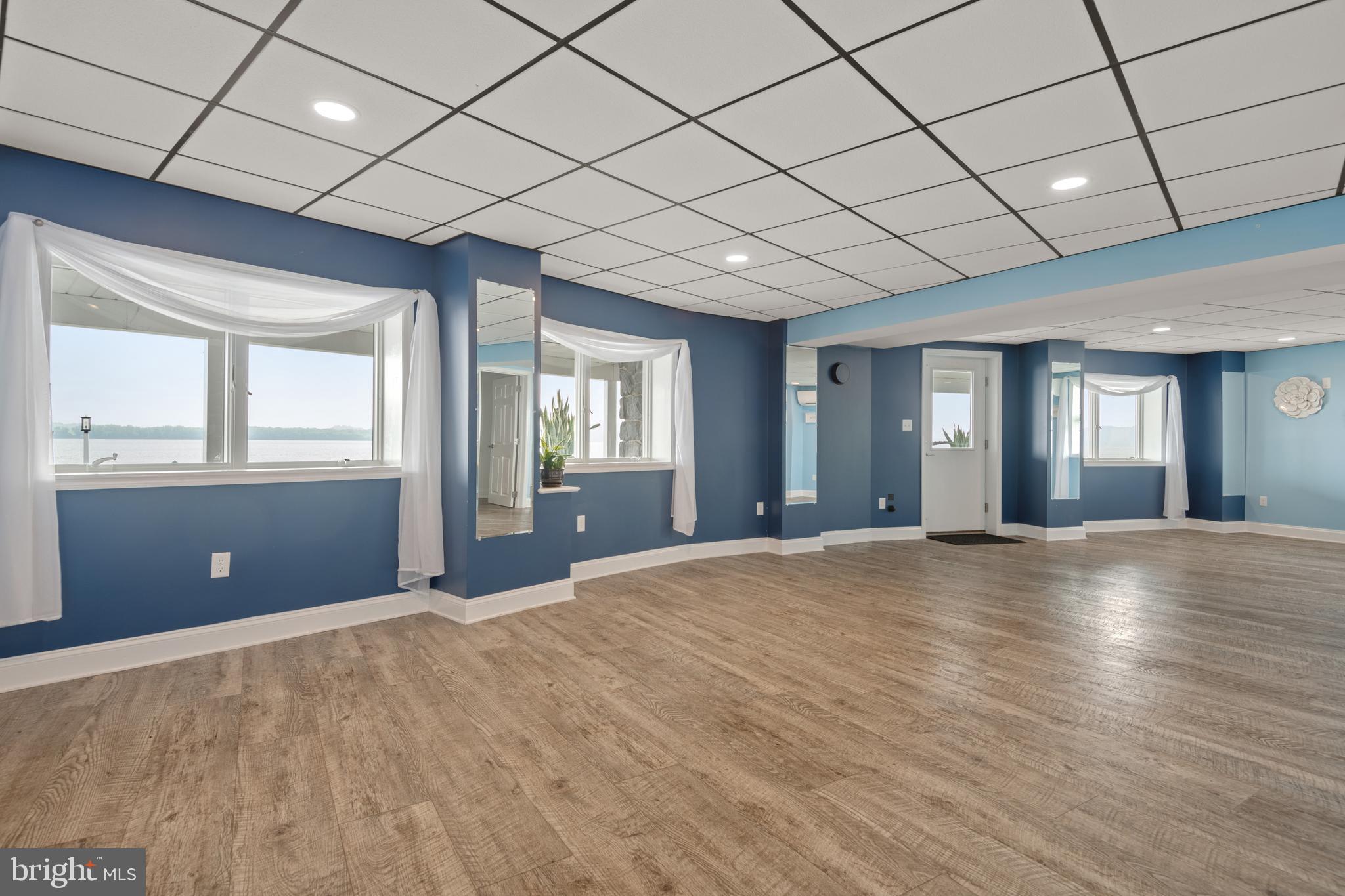 LONG LEVEL - Residential