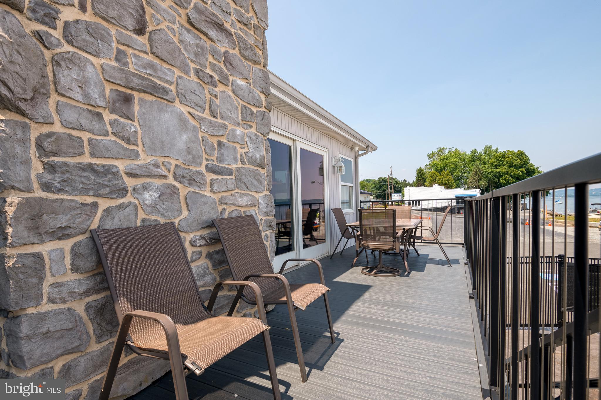 LONG LEVEL - Residential