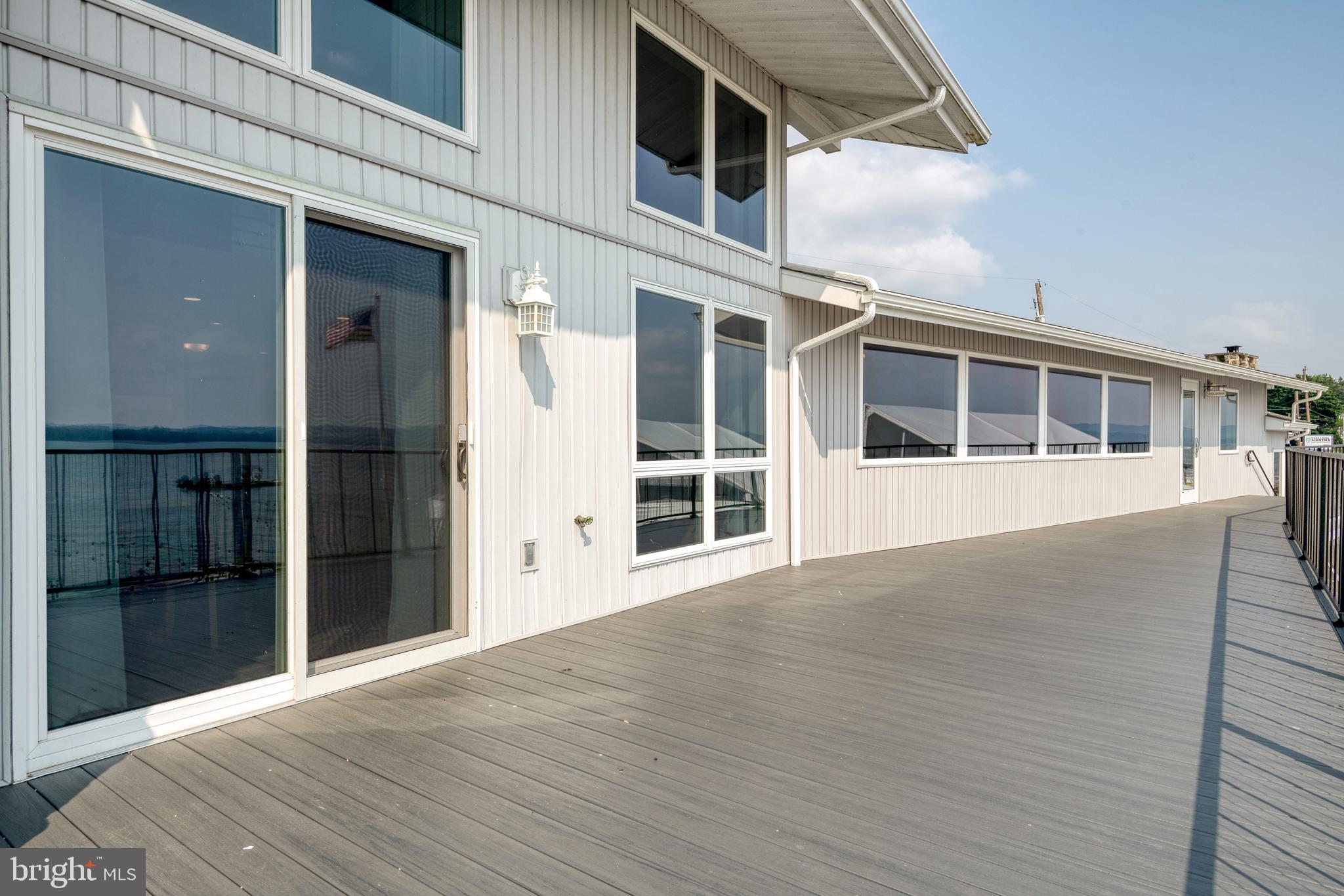 LONG LEVEL - Residential