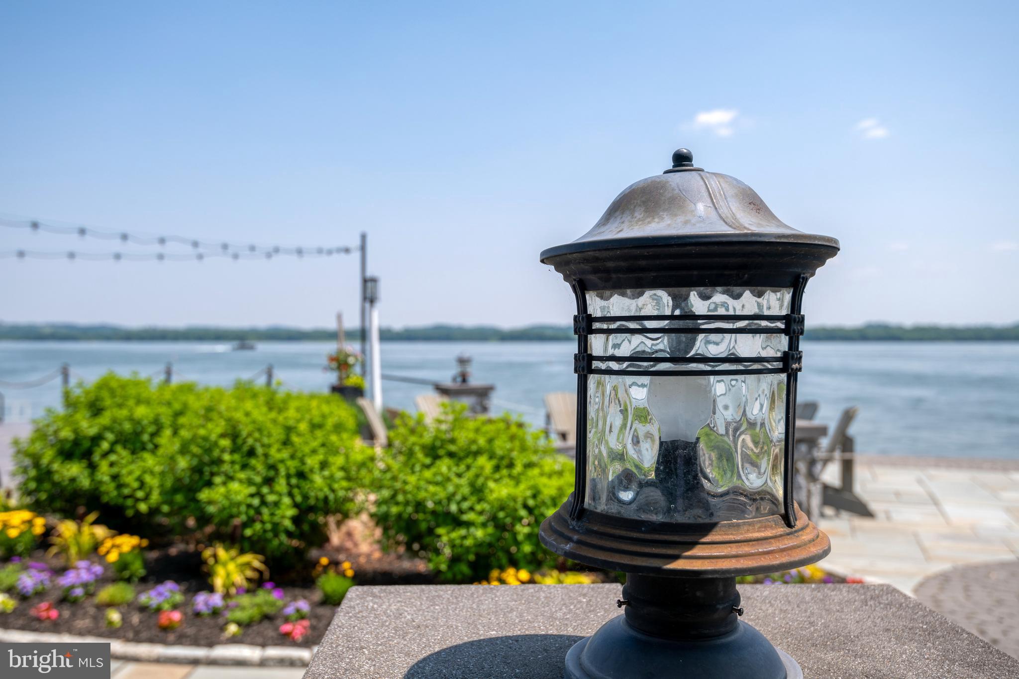 LONG LEVEL - Residential