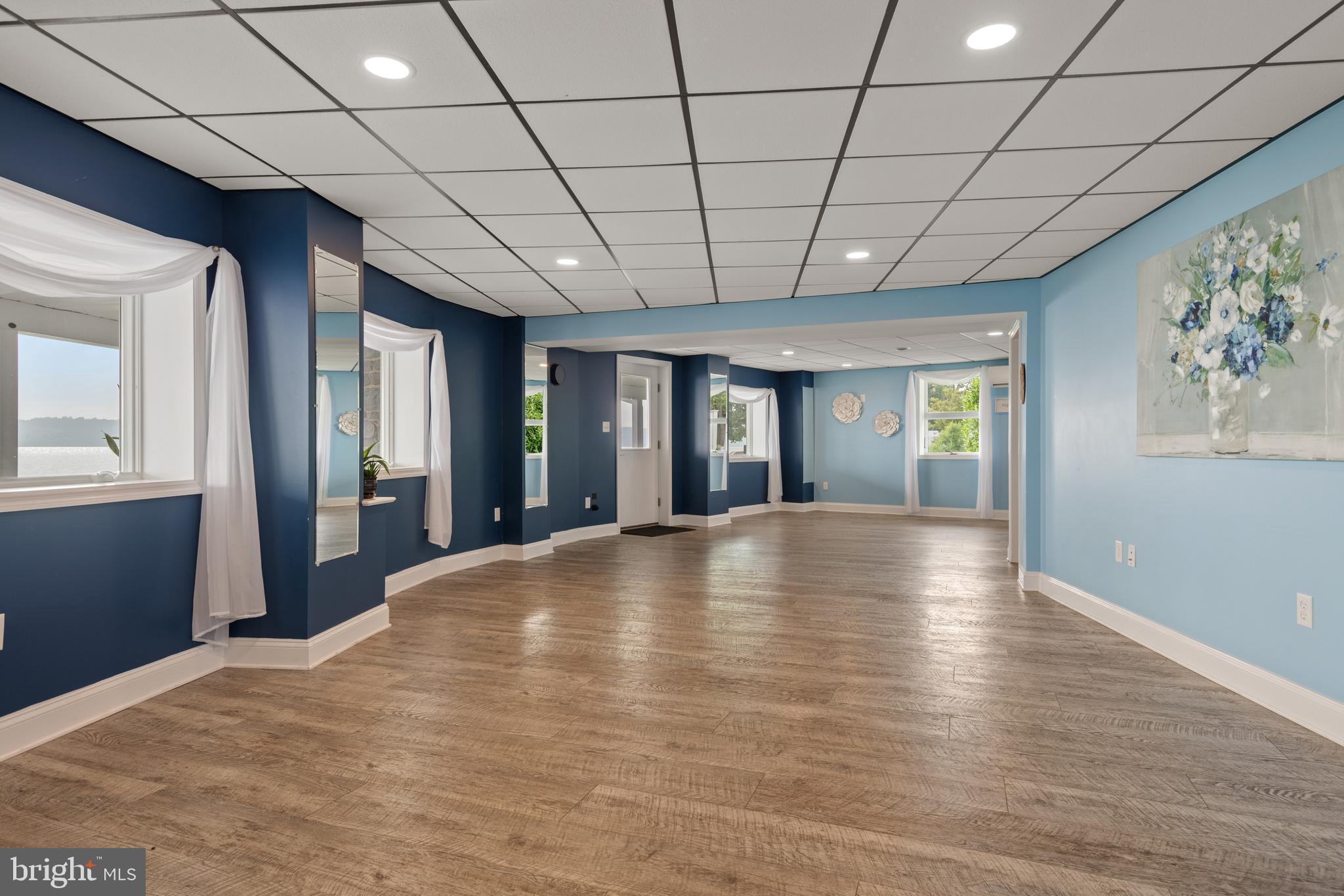 LONG LEVEL - Residential