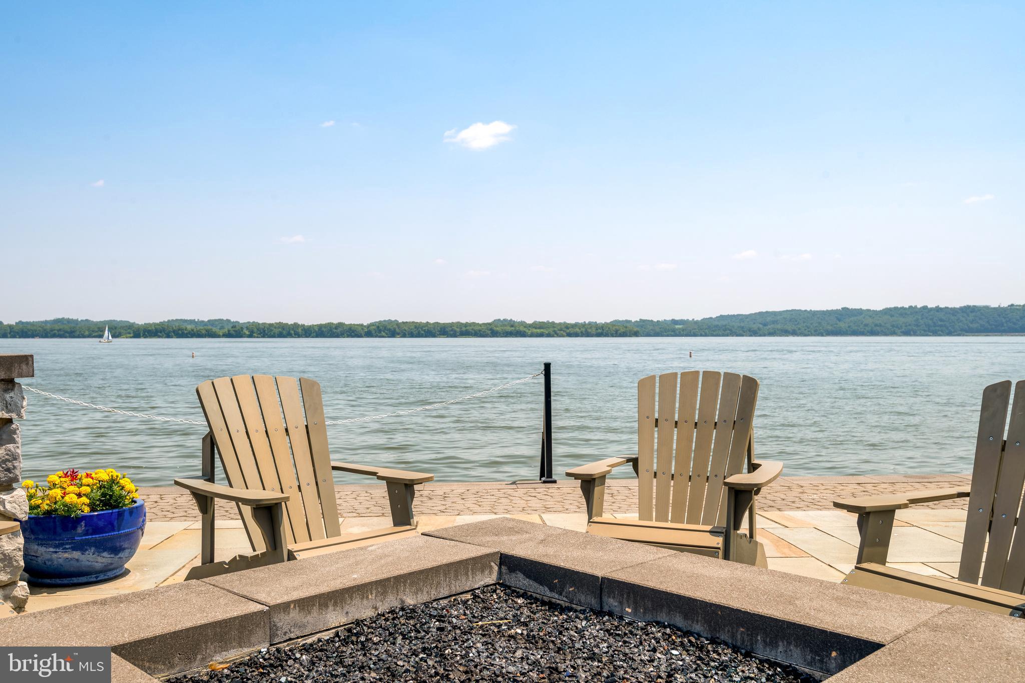 LONG LEVEL - Residential