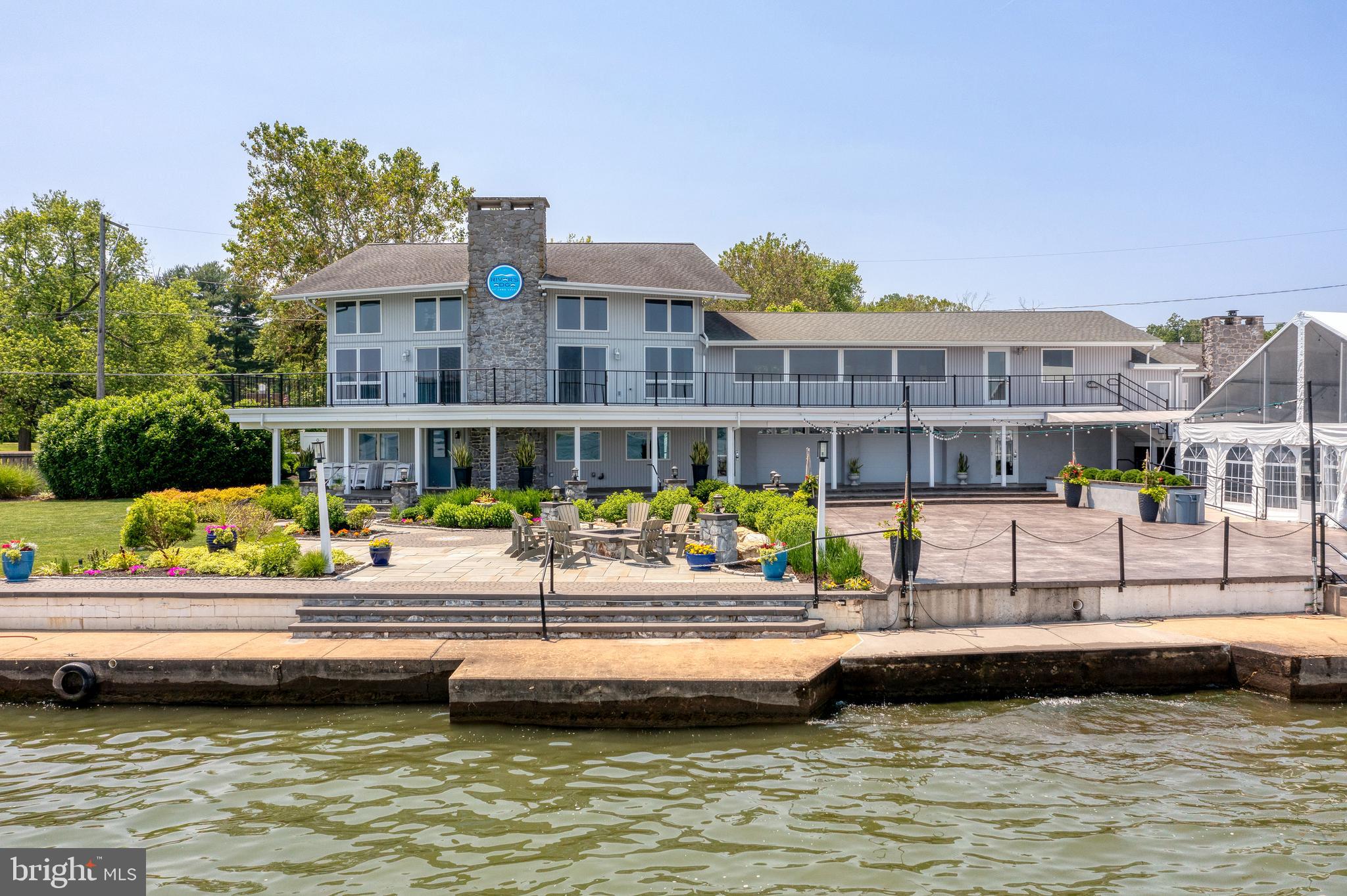 LONG LEVEL - Residential