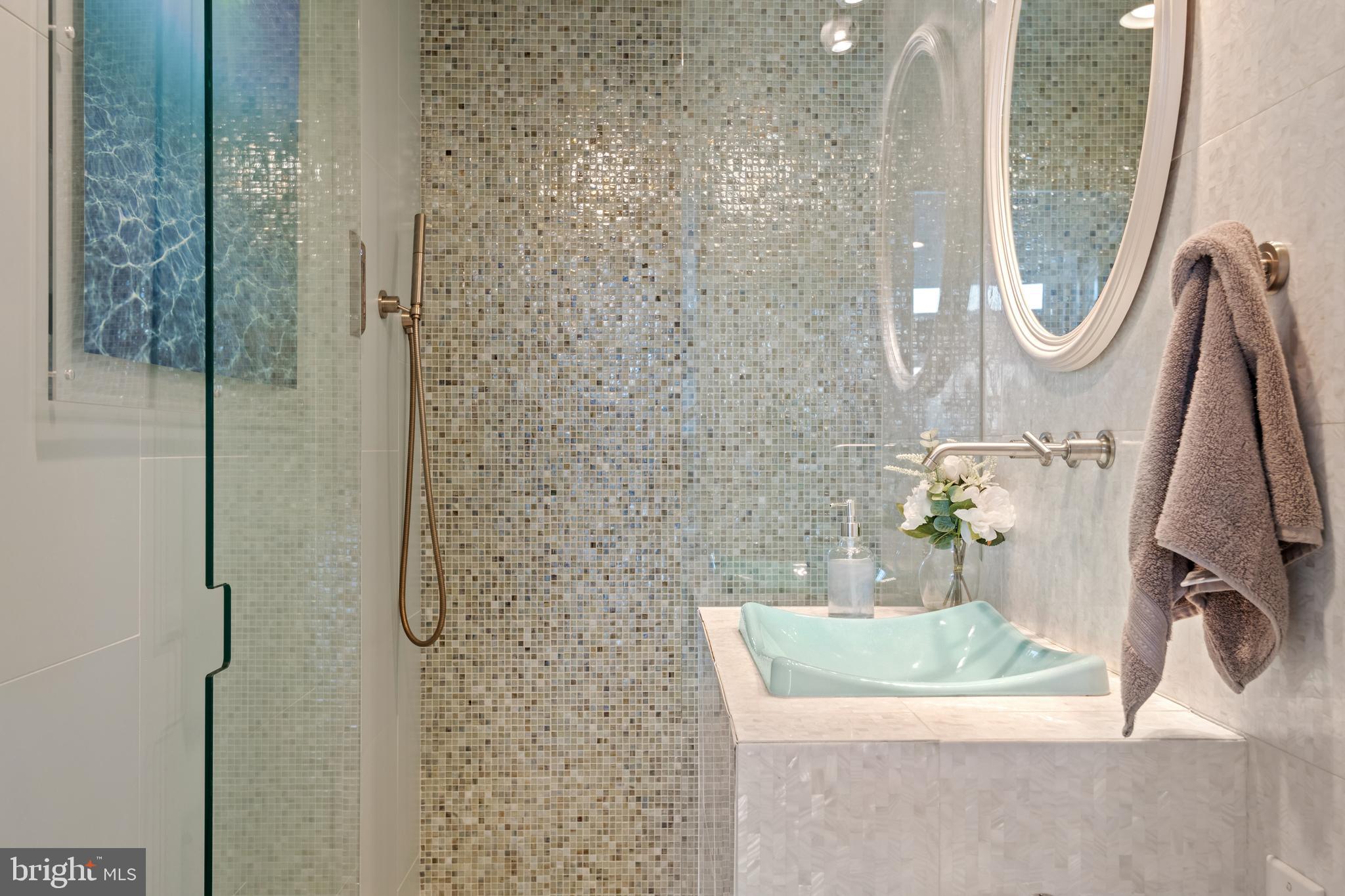 LONG LEVEL - Residential