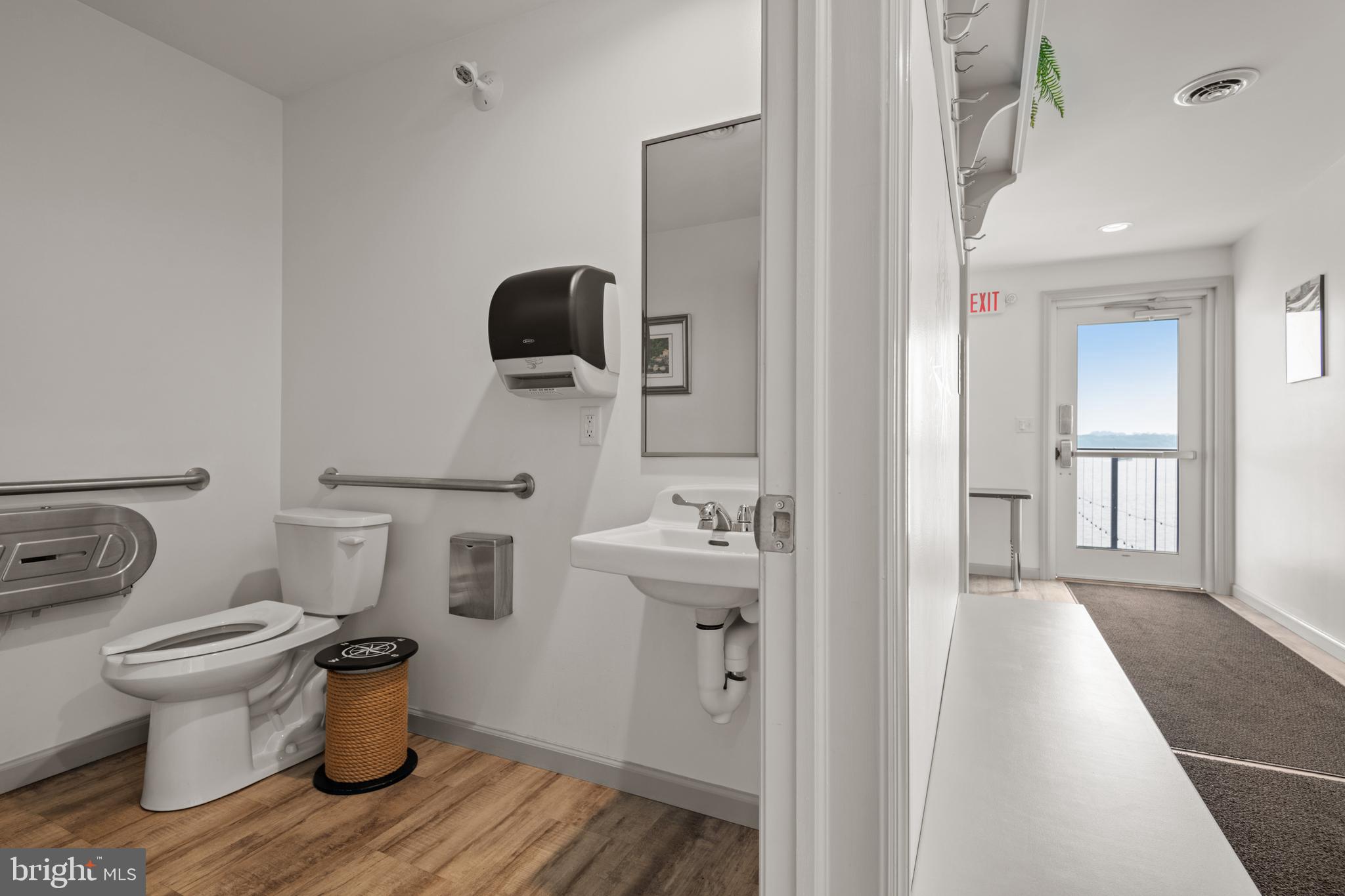 LONG LEVEL - Residential