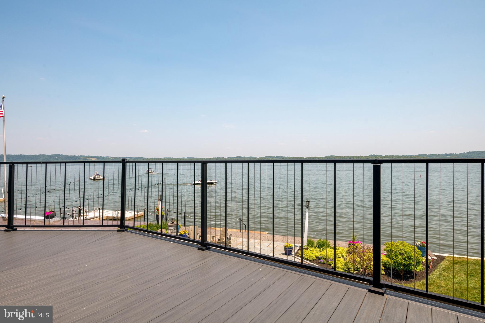 LONG LEVEL - Residential