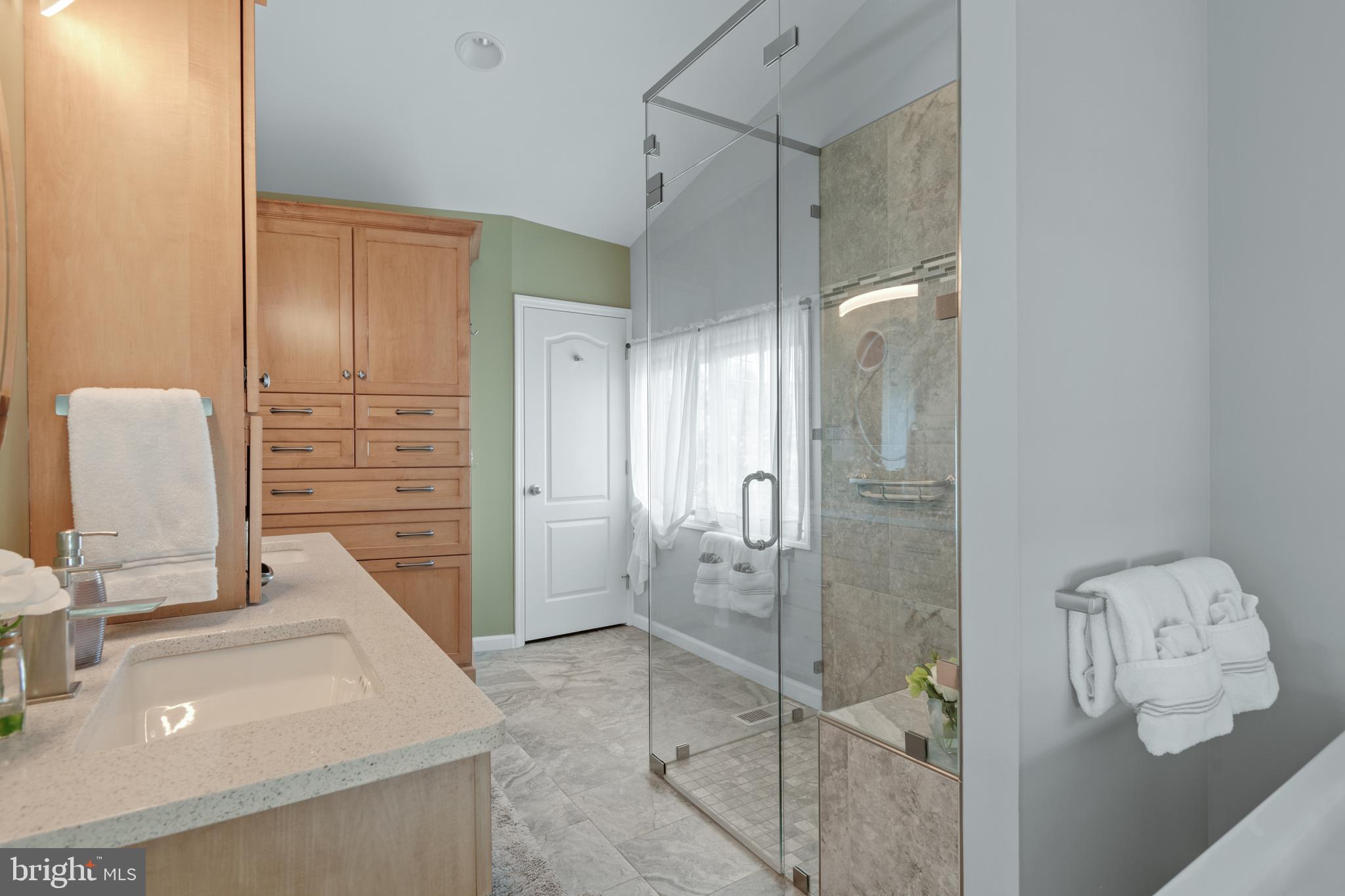 LONG LEVEL - Residential