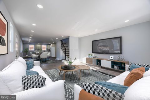 905 E MCPHERSON STREET PHILADELPHIA PA 19150