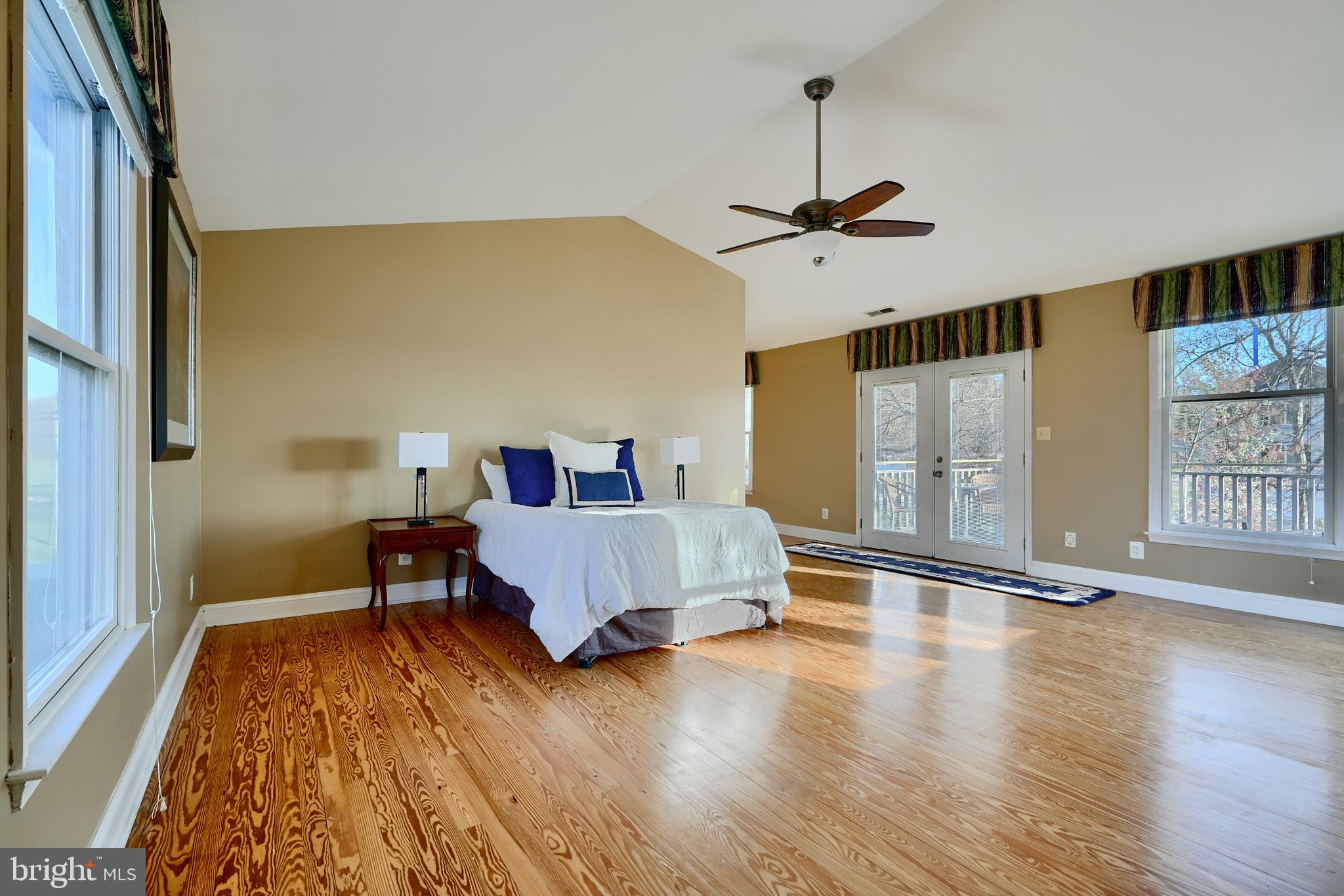 BOWLEYS QUARTERS - Residential