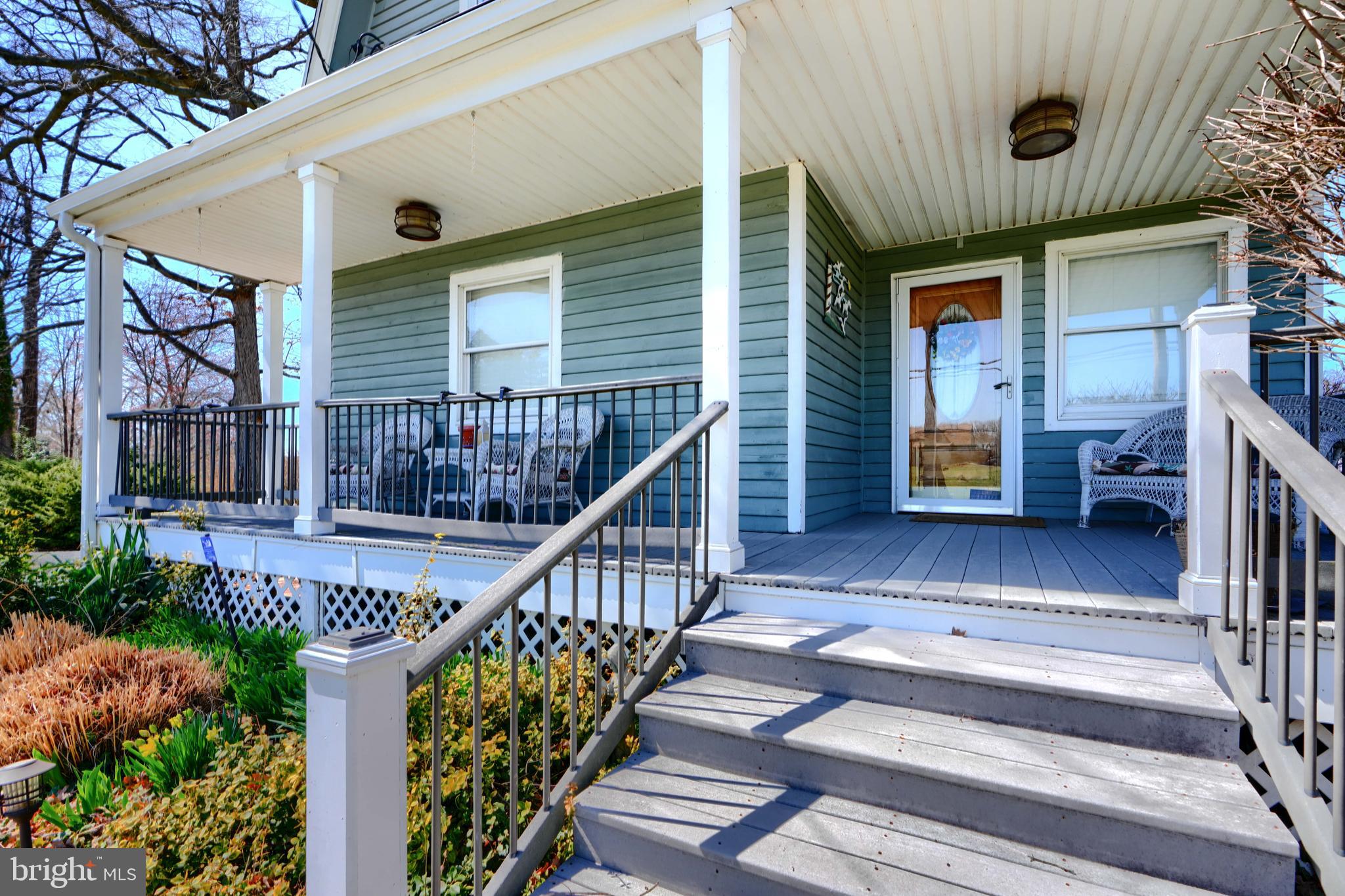 BOWLEYS QUARTERS - Residential