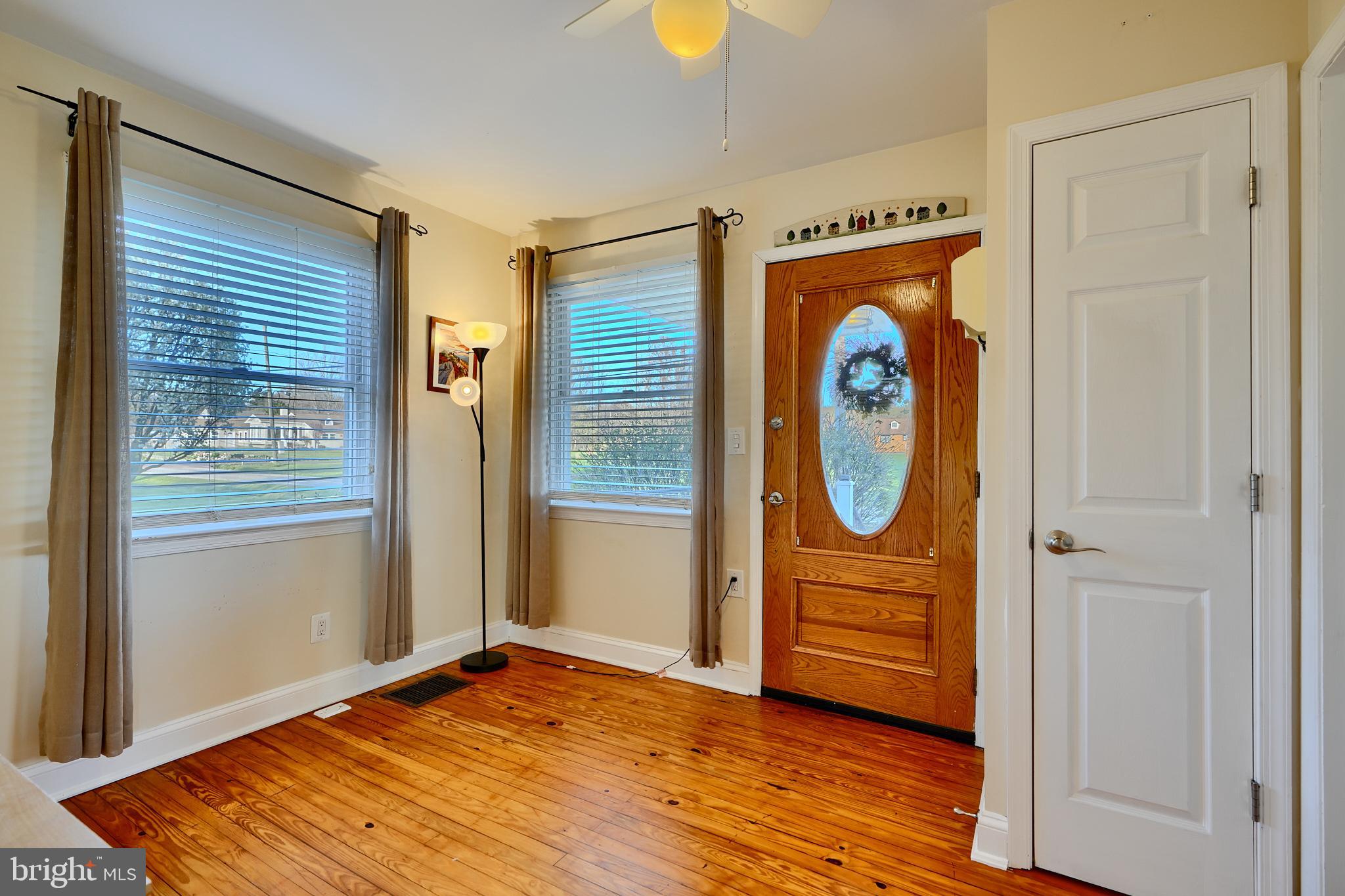 BOWLEYS QUARTERS - Residential