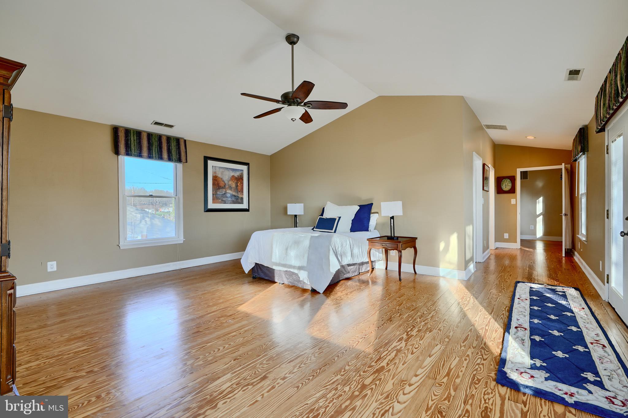 BOWLEYS QUARTERS - Residential