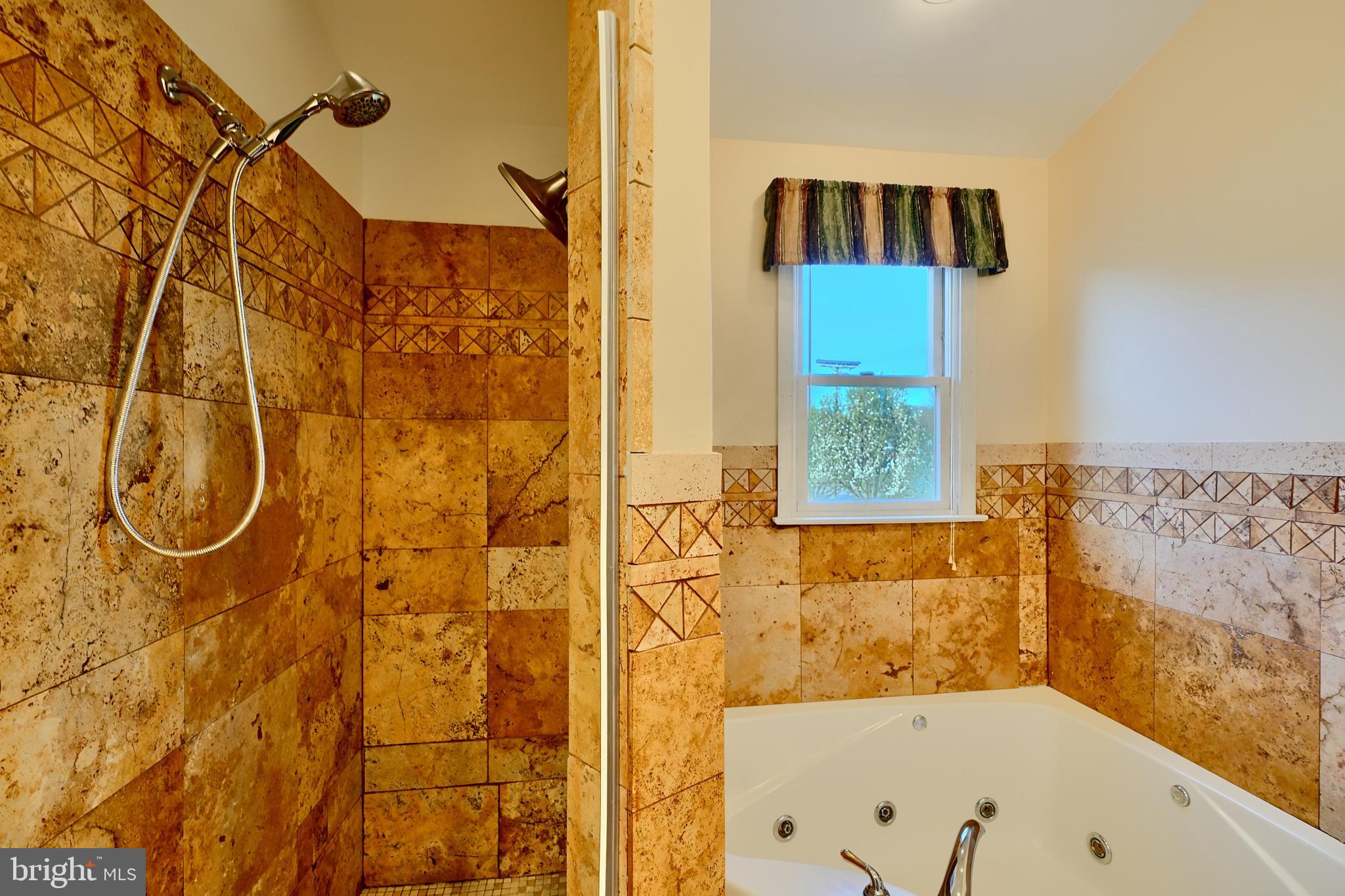 BOWLEYS QUARTERS - Residential