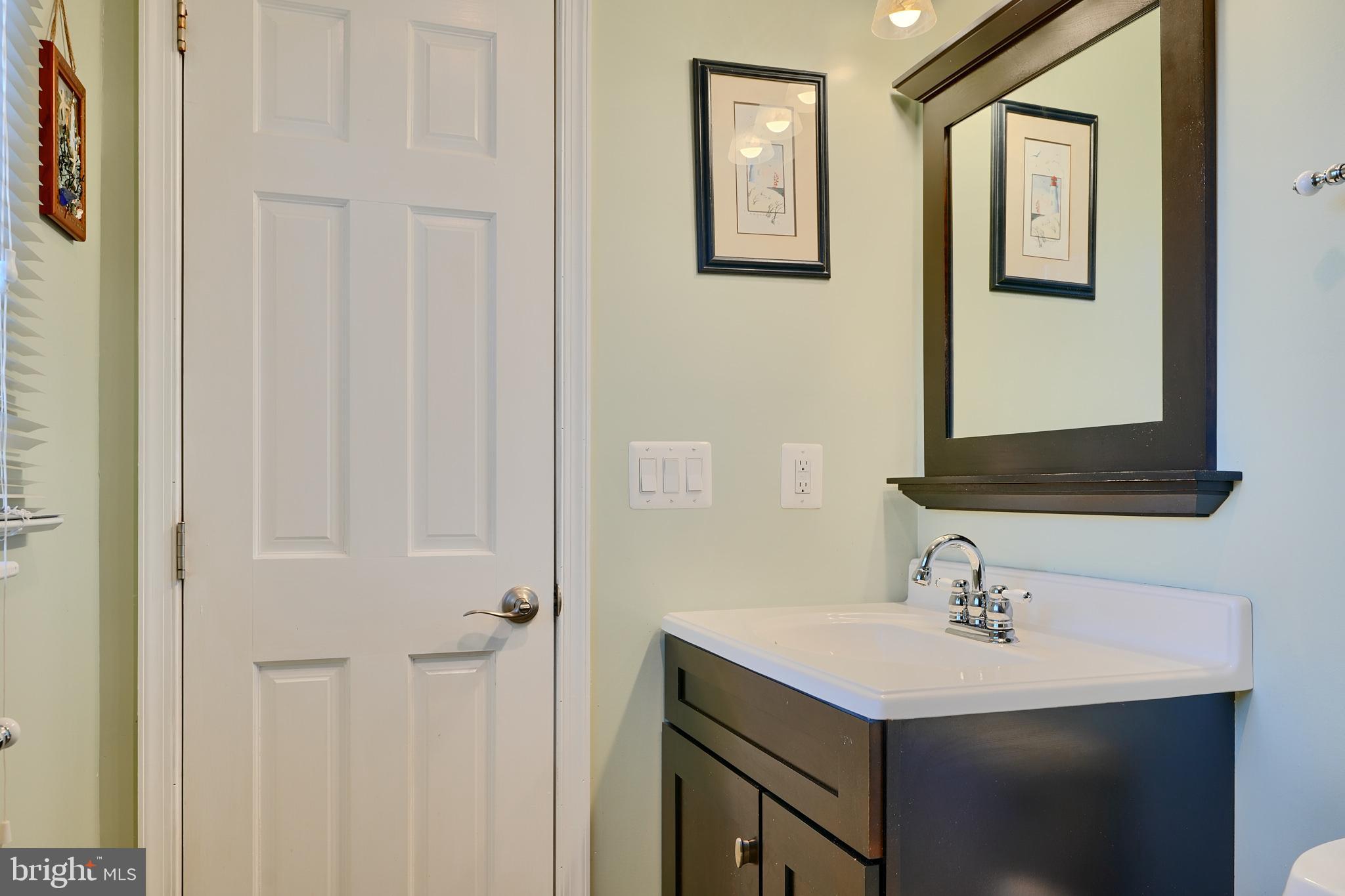 BOWLEYS QUARTERS - Residential