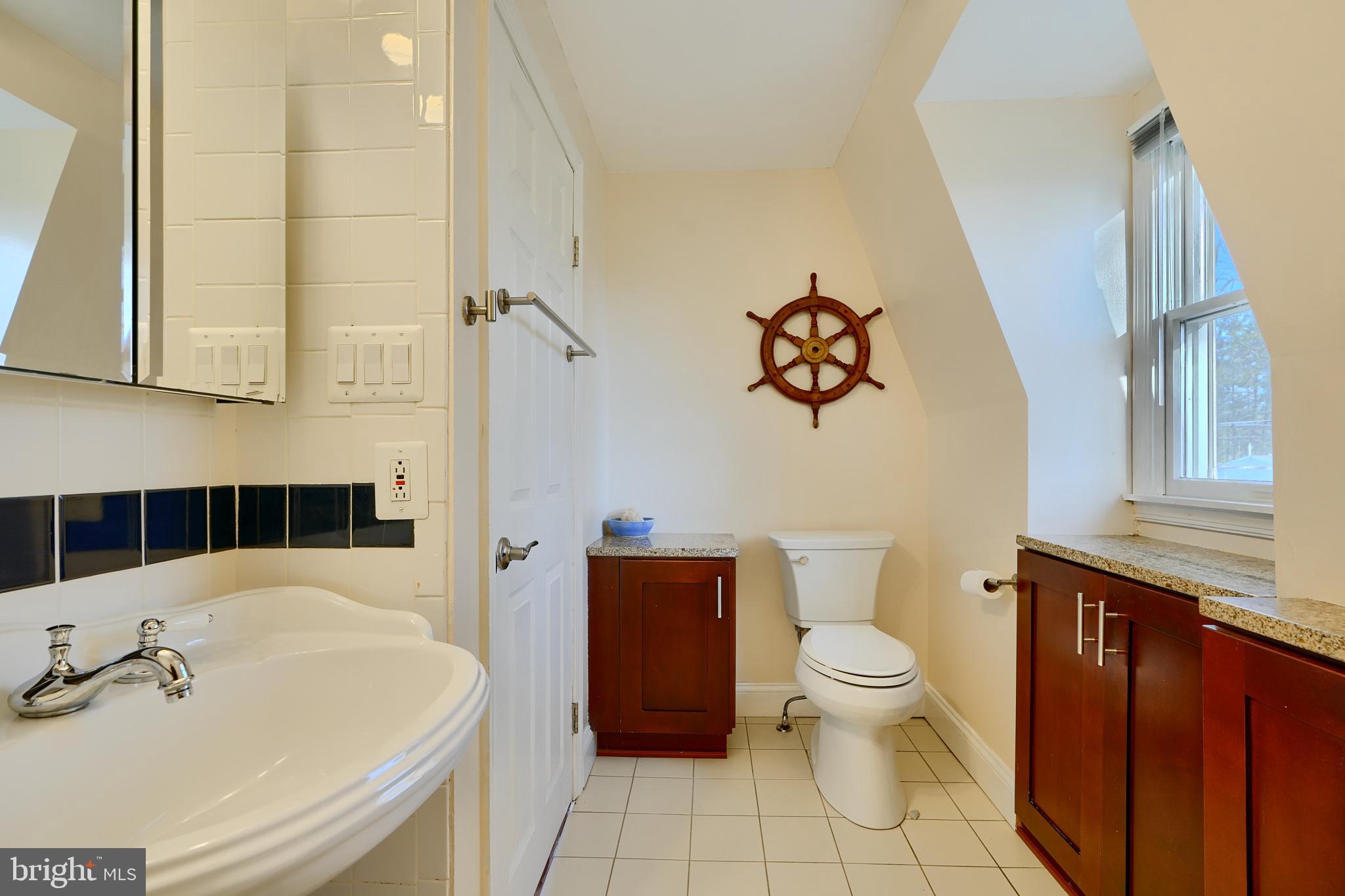 BOWLEYS QUARTERS - Residential