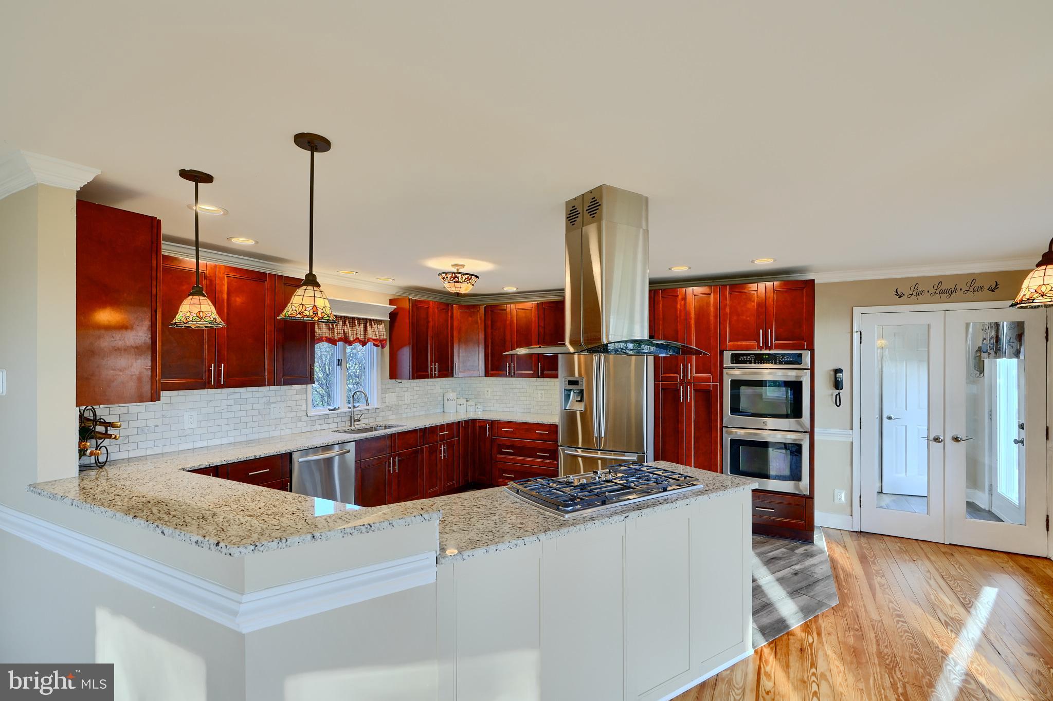 BOWLEYS QUARTERS - Residential