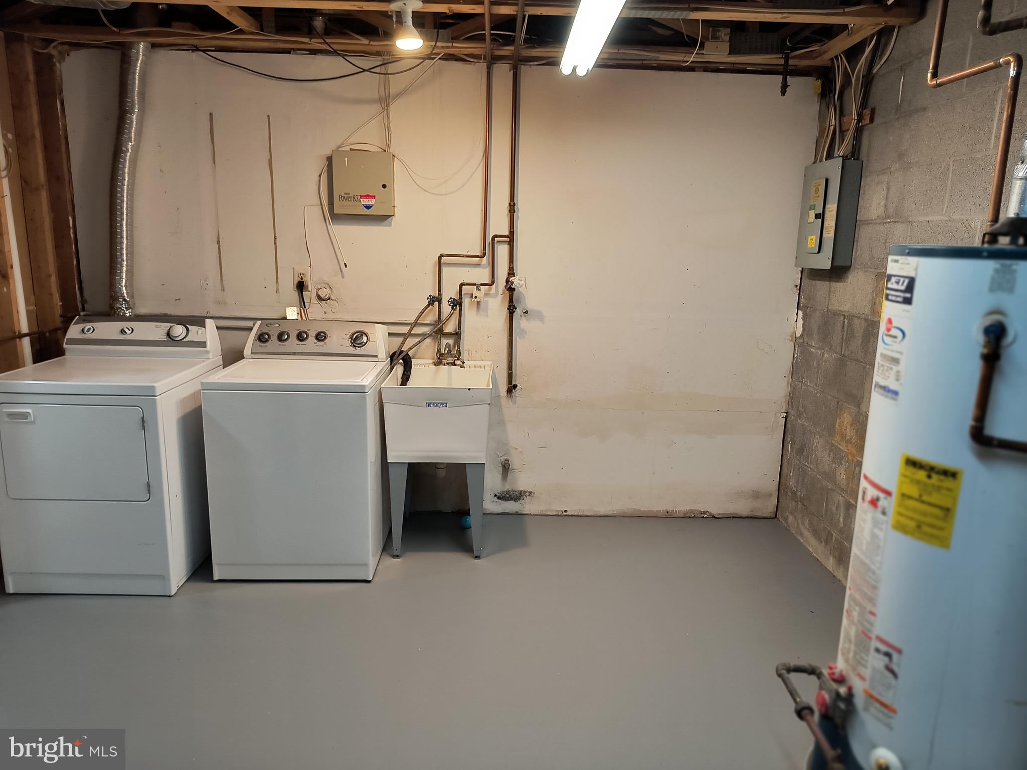 ASPEN MILL - Residential Lease