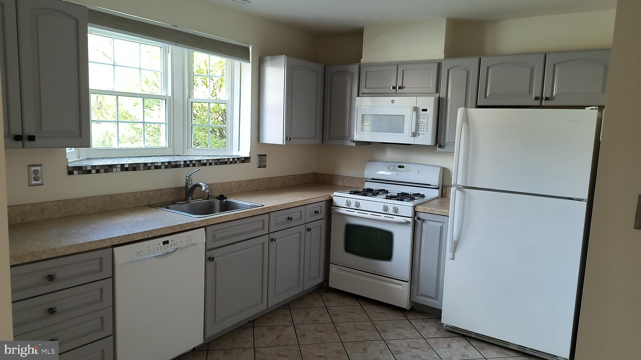 ASPEN MILL - Residential Lease