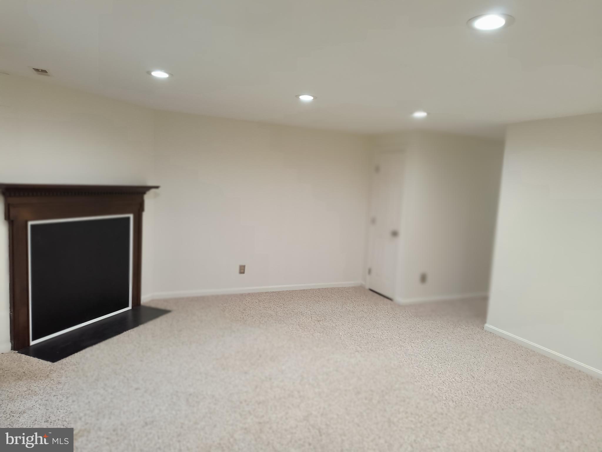 ASPEN MILL - Residential Lease