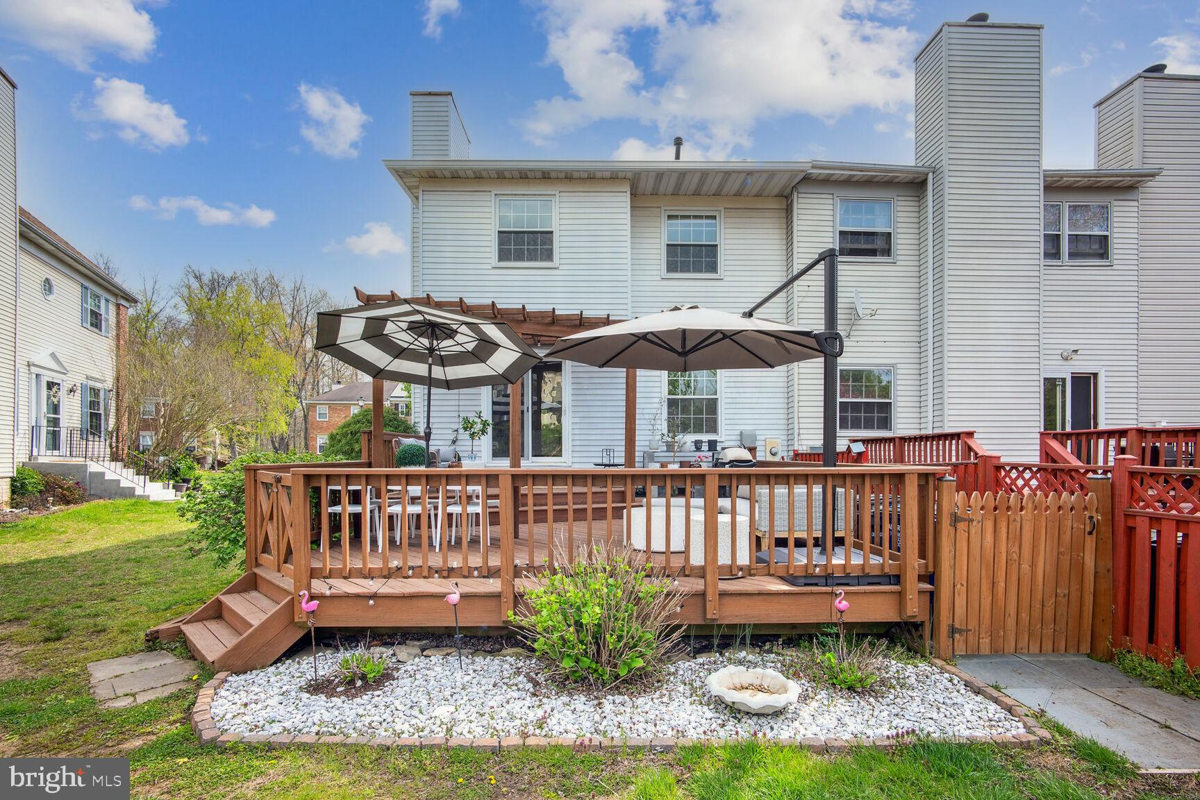 LAKE DEVEREUX - Residential Lease