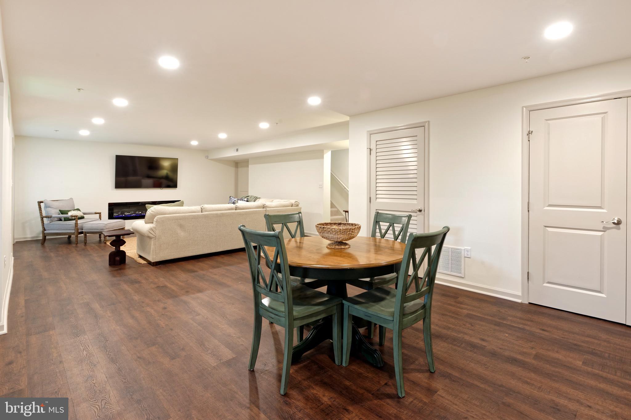 BRUNSWICK CROSSING - Residential