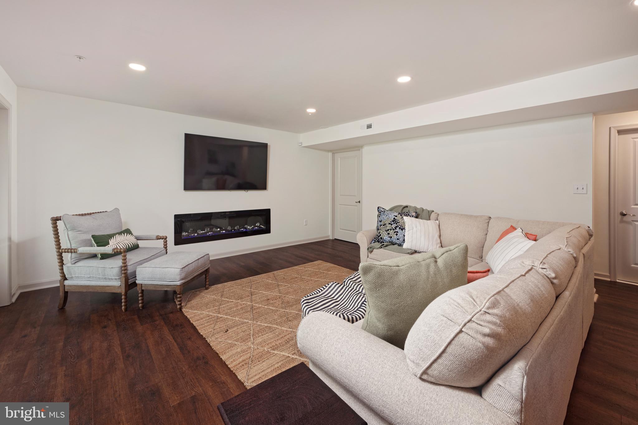 BRUNSWICK CROSSING - Residential