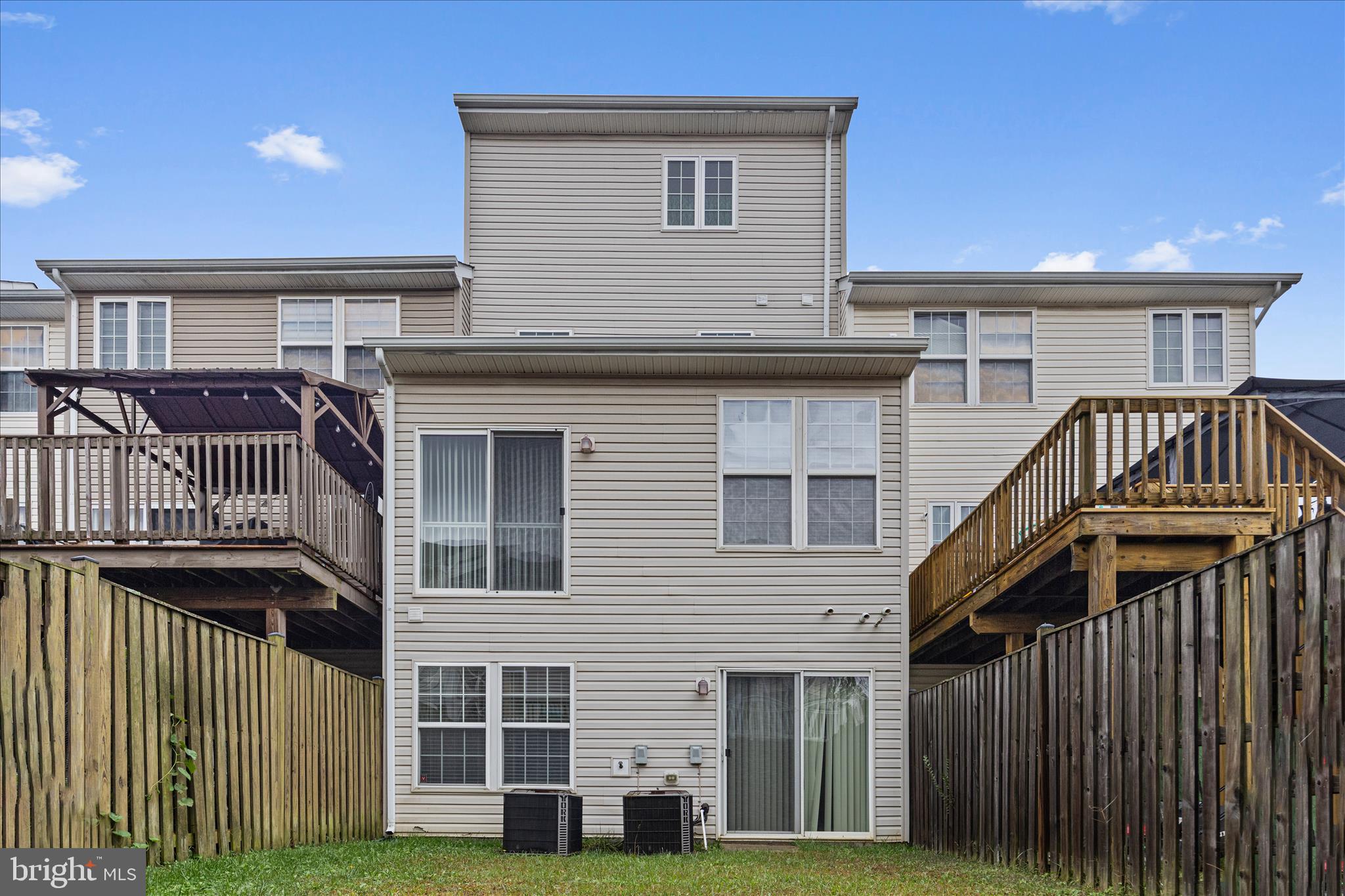 MAZEL - Residential Lease