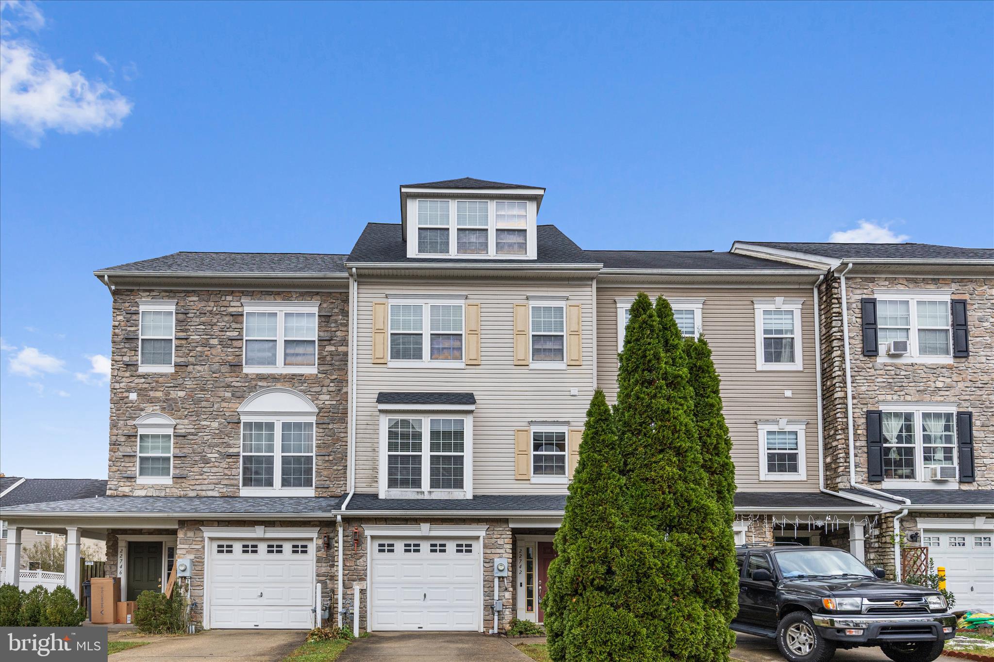 MAZEL - Residential Lease