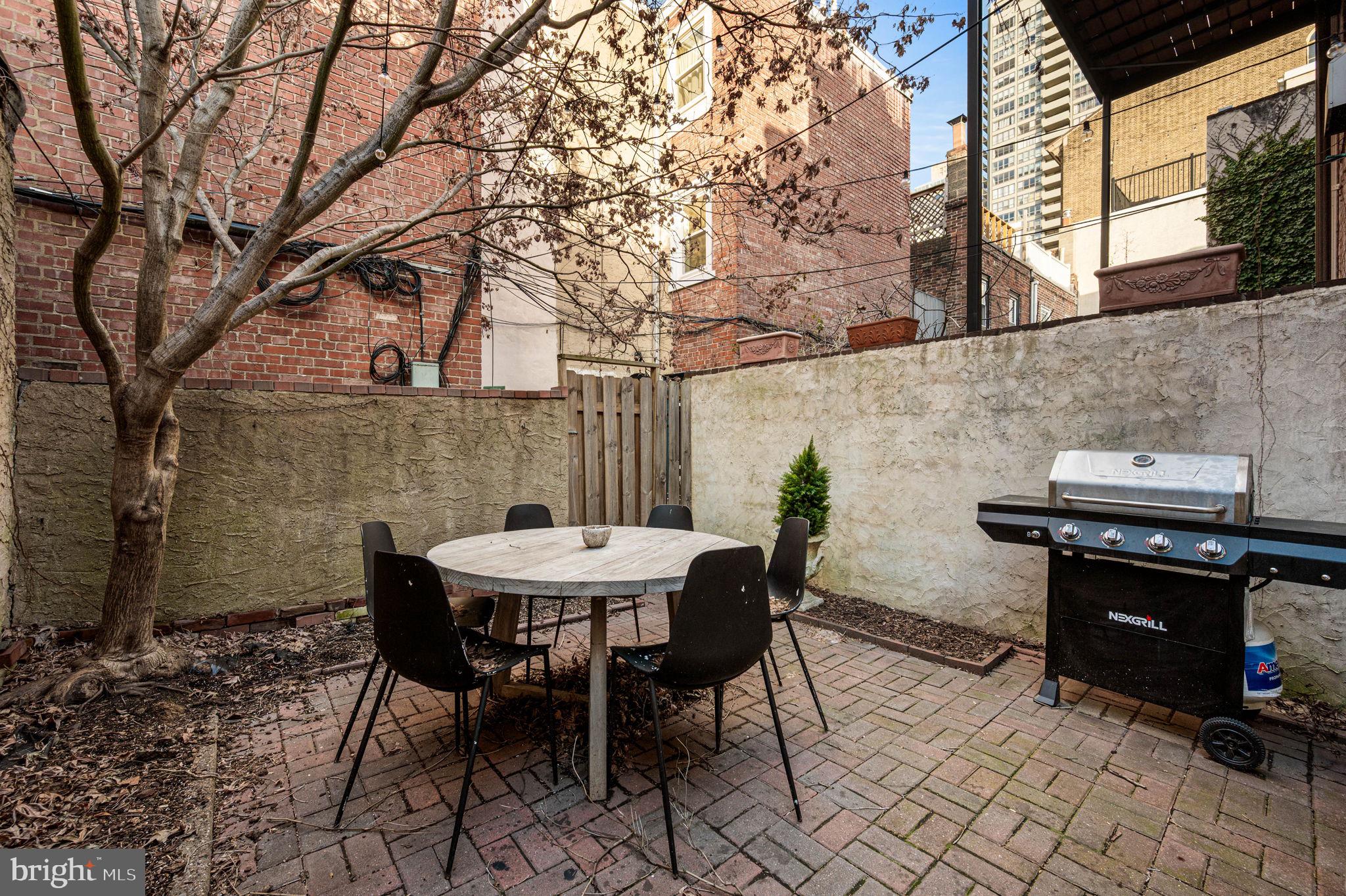 RITTENHOUSE SQUARE - Residential
