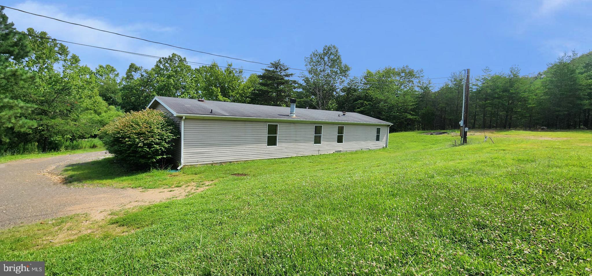 194 FLYING DOVE LANE E